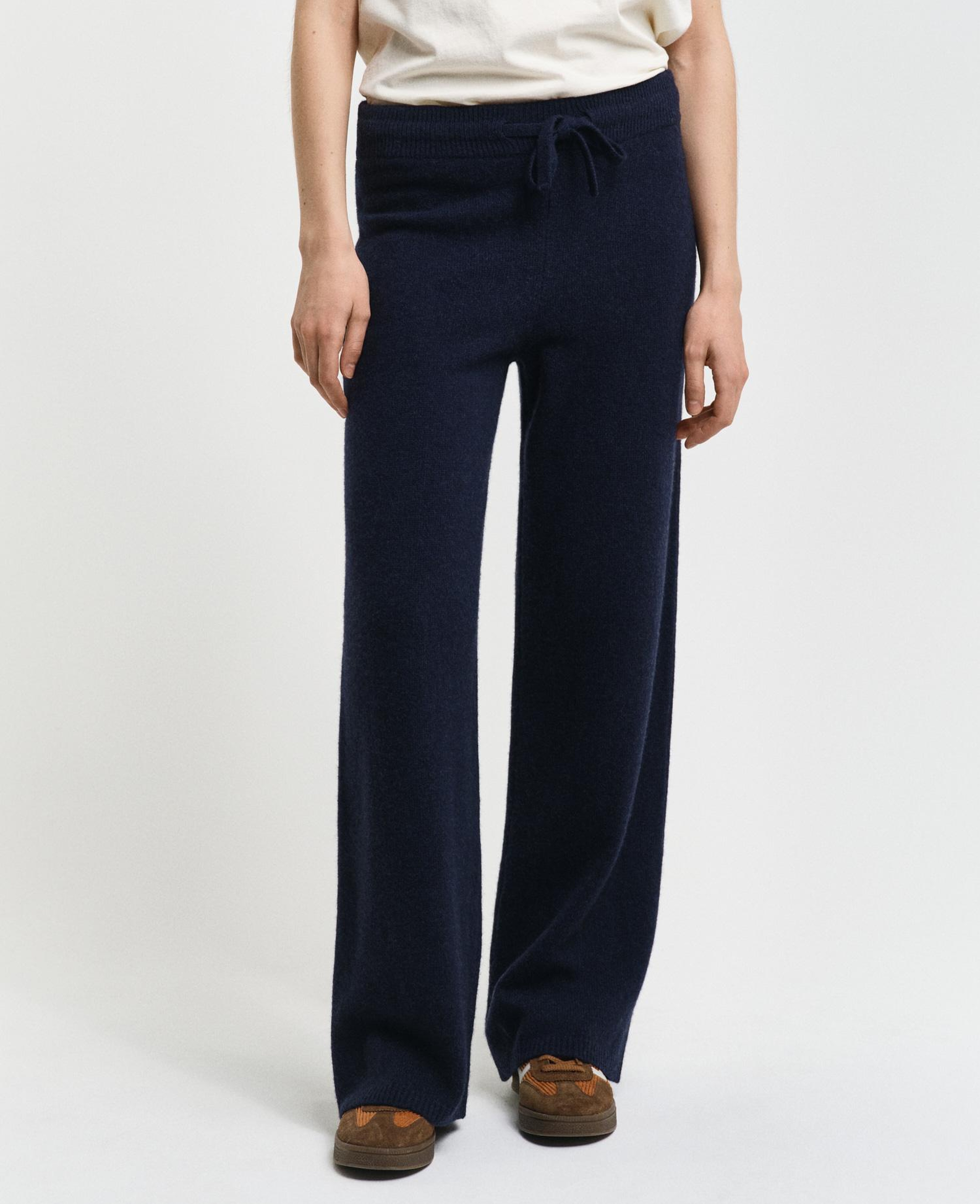 GANT Kadın Lacivert Regular Fit Pantolon