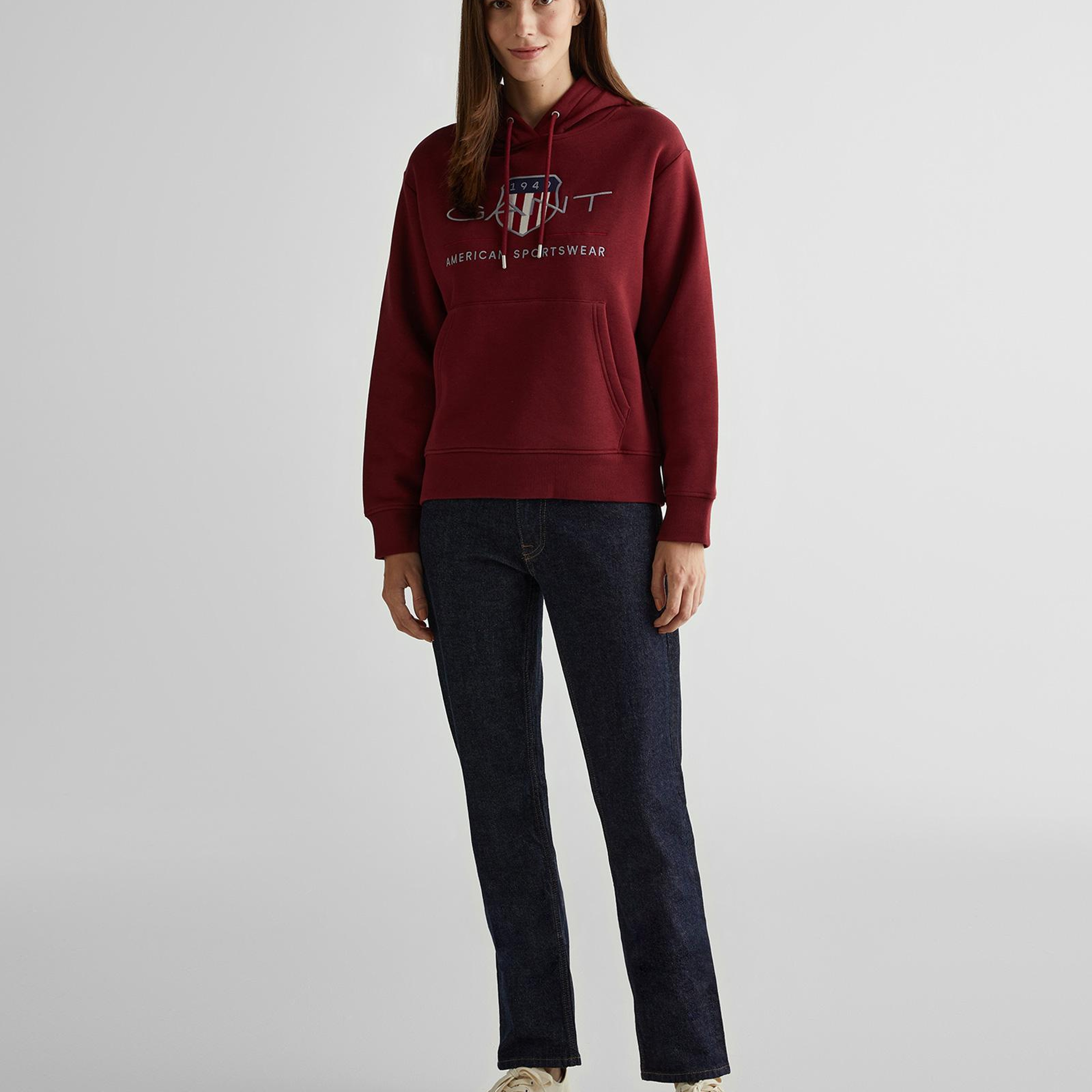 GANT Kadın Bordo Relaxed Fit Kapüşonlu Logolu Sweatshirt