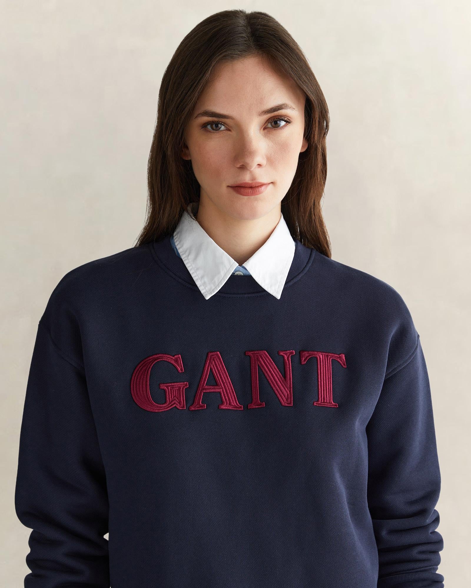 GANT Kadın Lacivert Relaxed Fit Bisiklet Yaka Sweatshirt