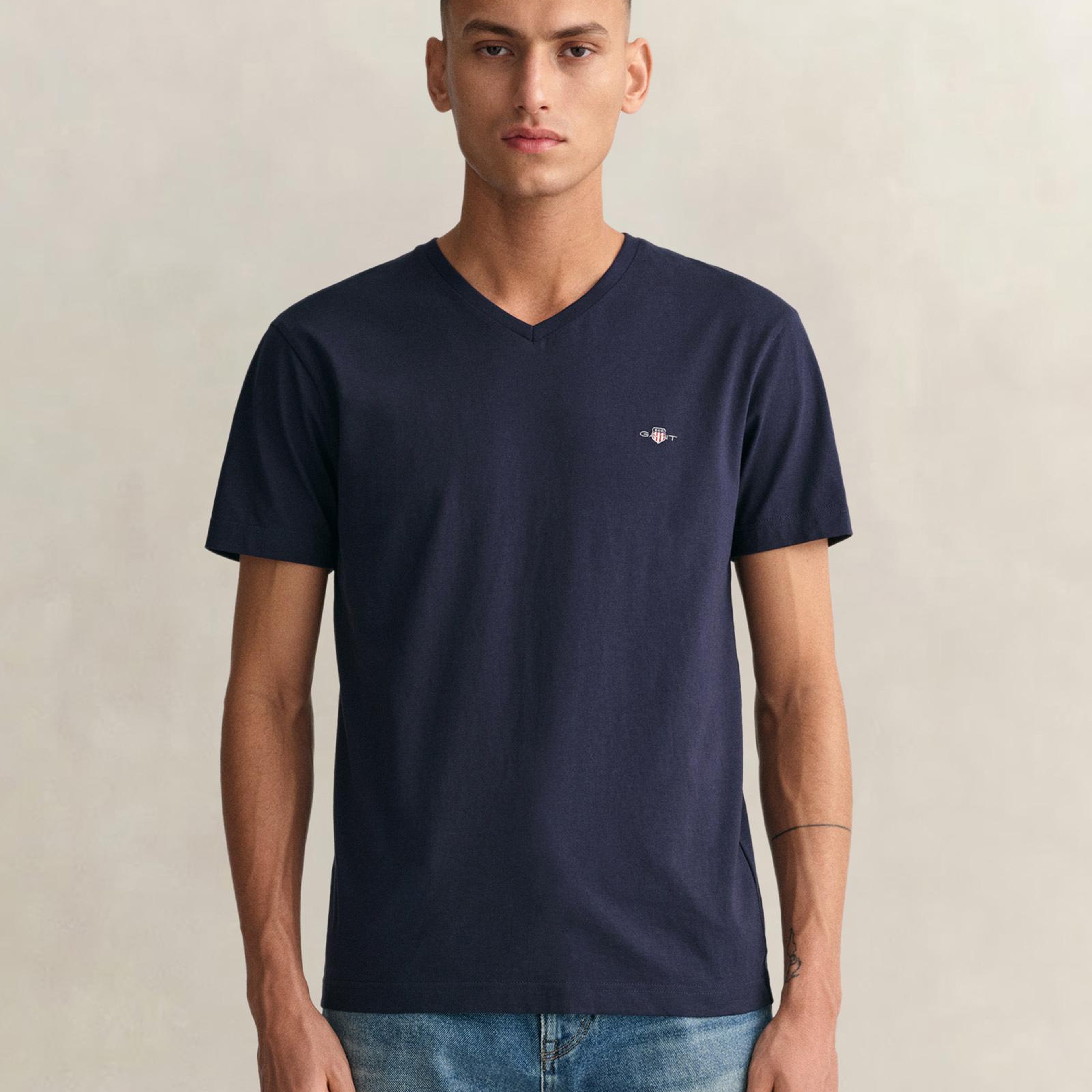 GANT Erkek Lacivert Slim Fit V Yaka T-Shirt