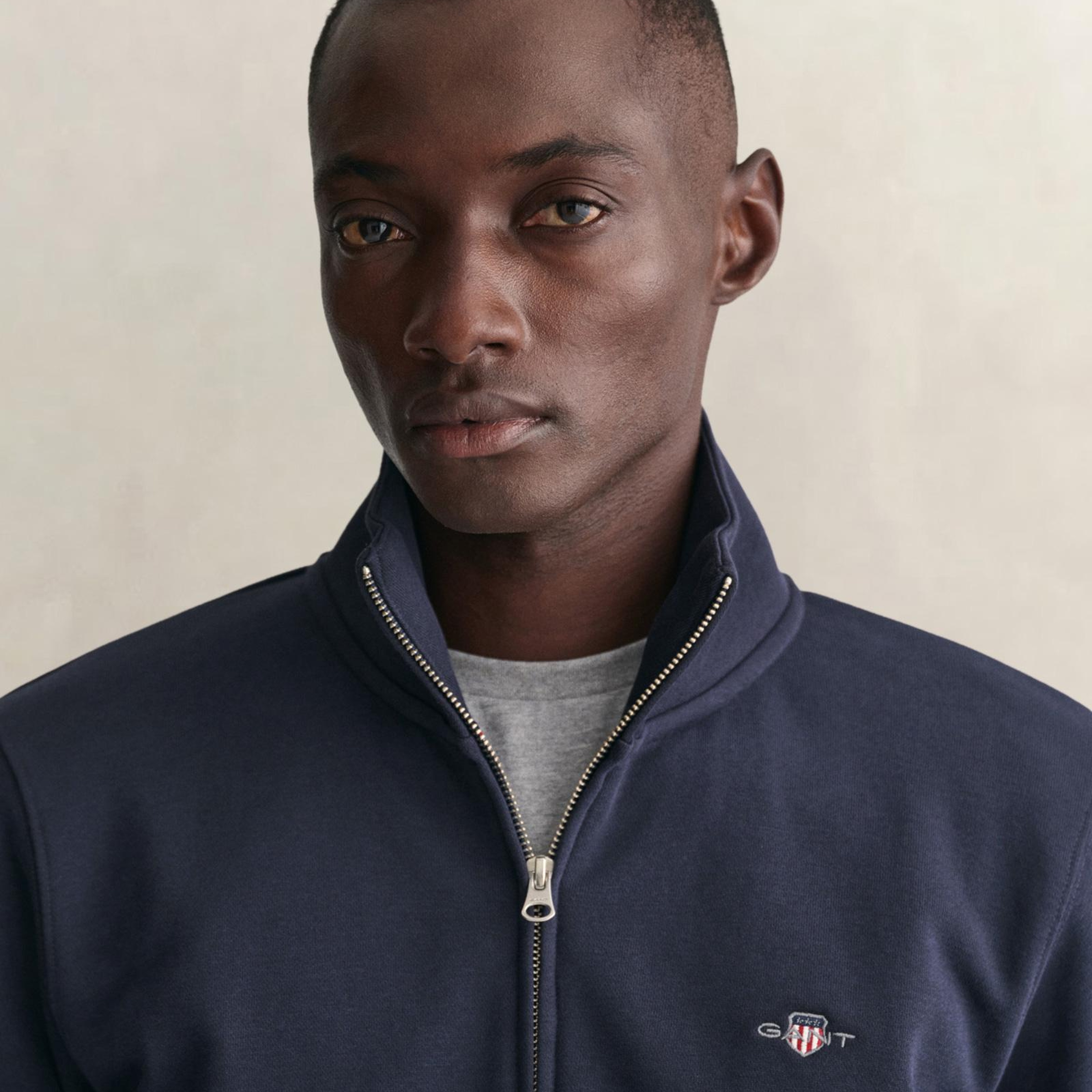 GANT Erkek Lacivert Fermuarlı Logolu Sweatshirt