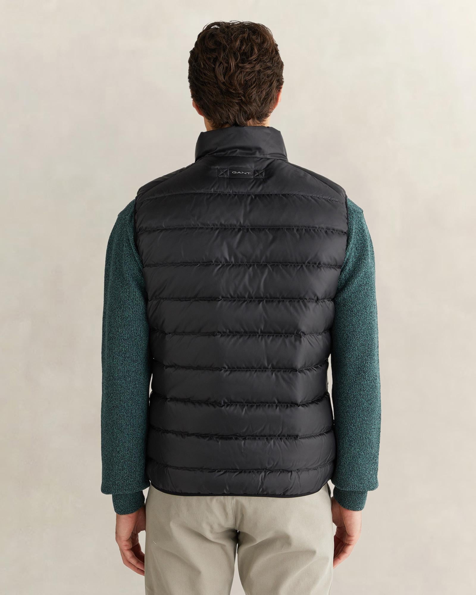GANT Erkek Siyah Regular Fit Dik Yaka Kaz Tüyü Yelek
