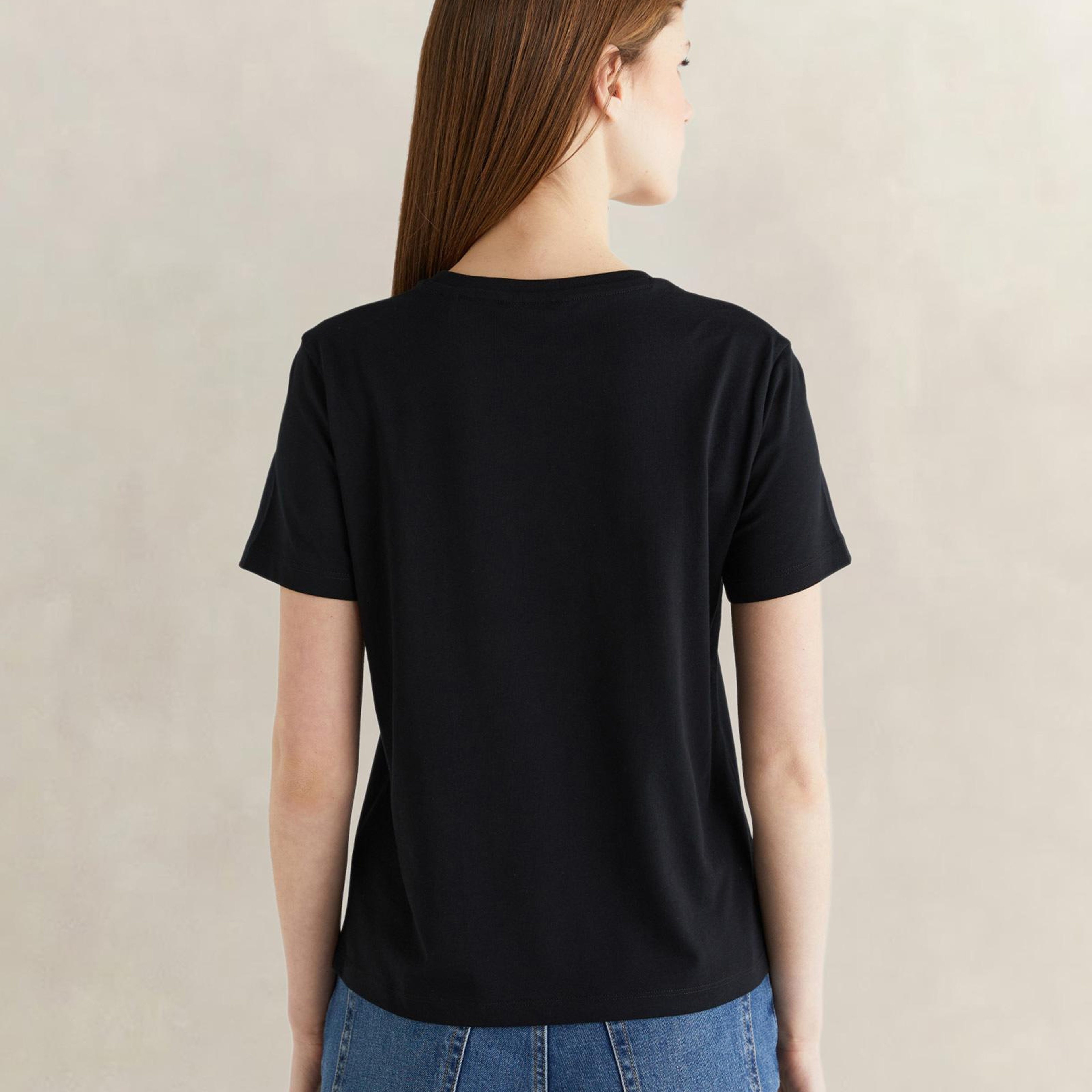 GANT Kadın Siyah Bisiklet Yaka Regular Fit Logolu T-Shirt