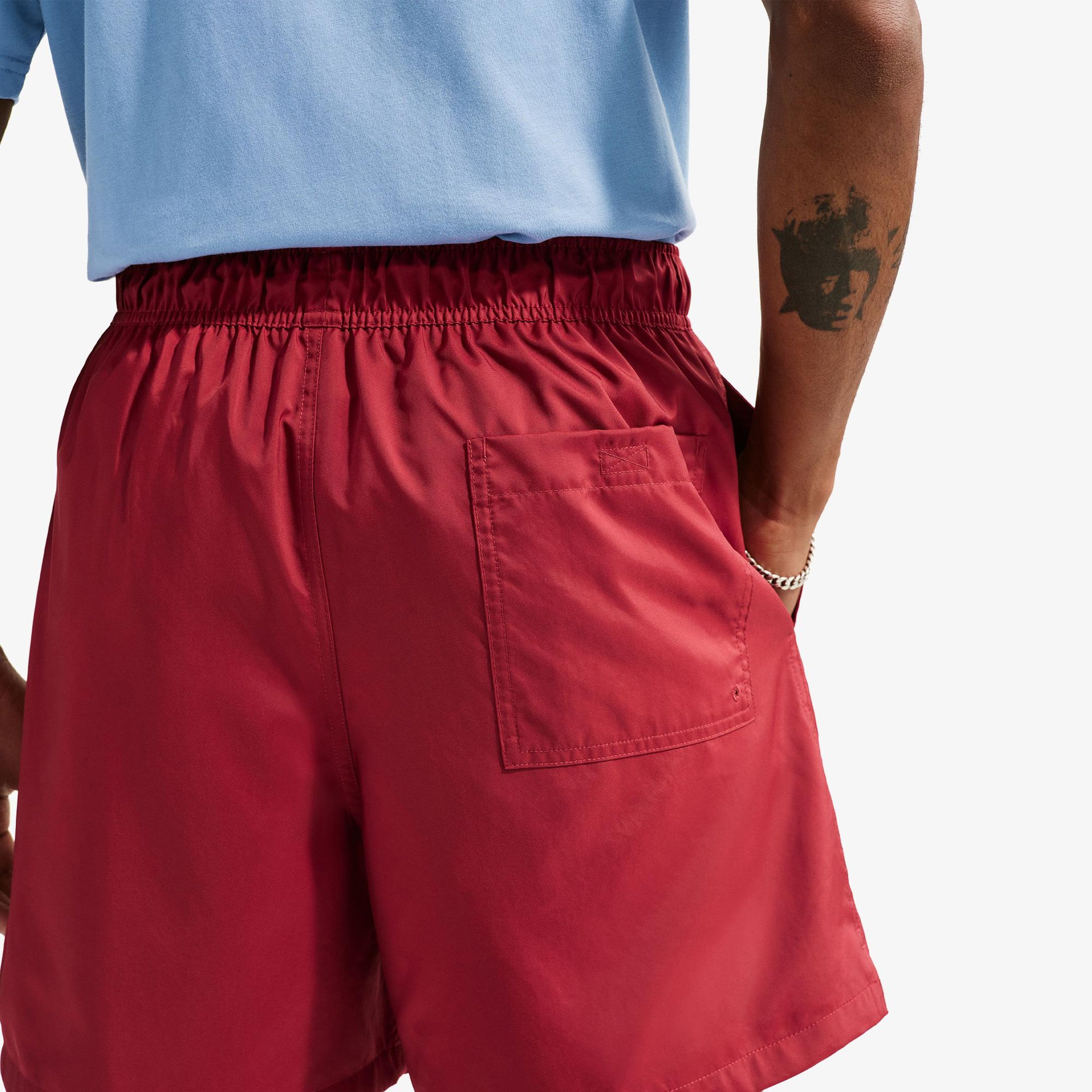 Nike Club Flow Erkek Kırmızı Şort