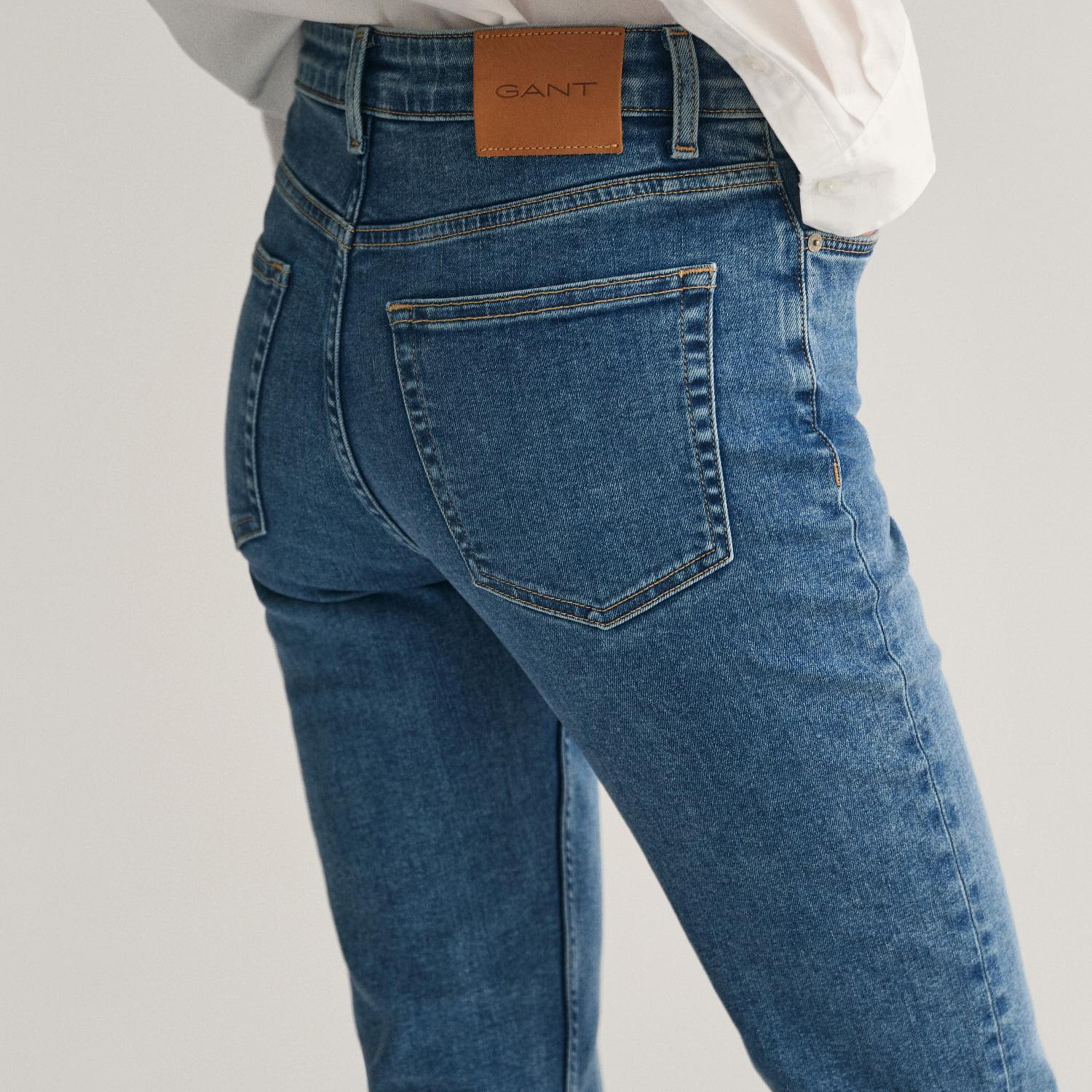 GANT Kadın Mavi Slim Fit Jean Pantolon