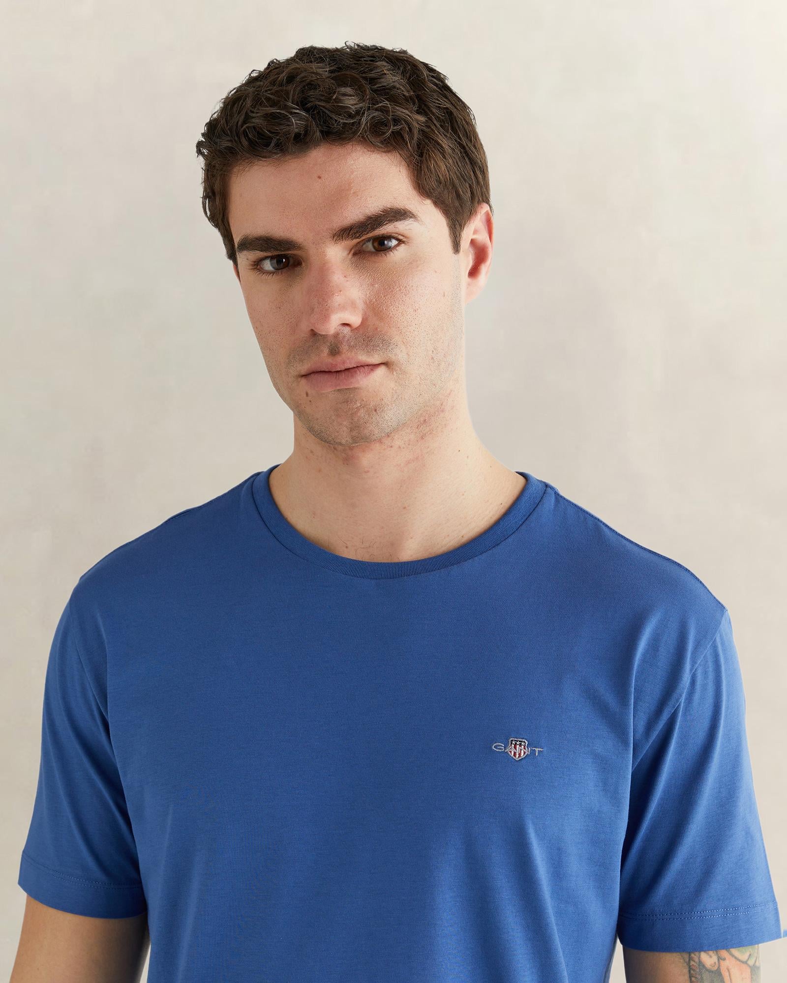 GANT Erkek Mavi Bisiklet Yaka Regular Fit Logolu T-Shirt