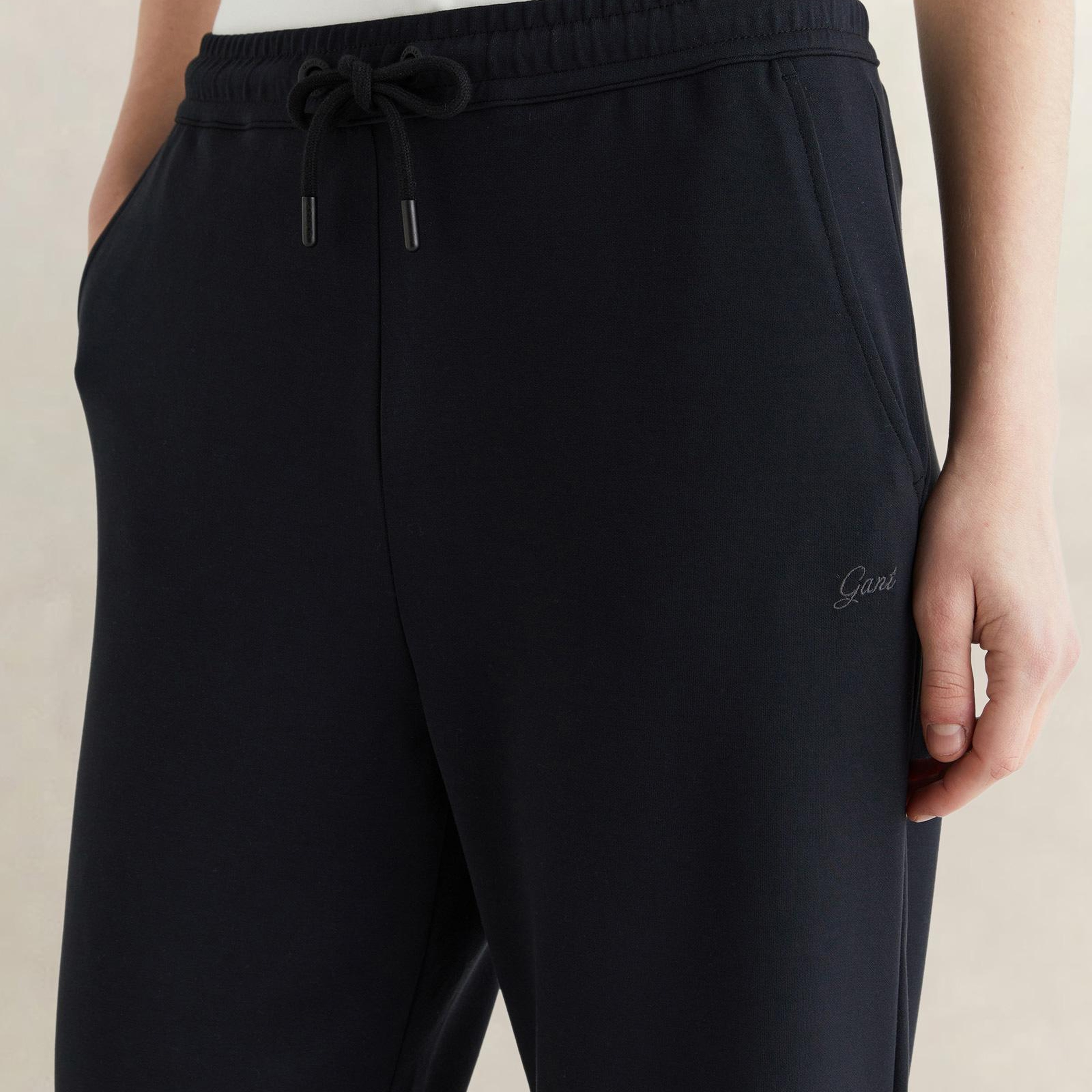 GANT Kadın Siyah Relaxed Fit Eşofman Altı