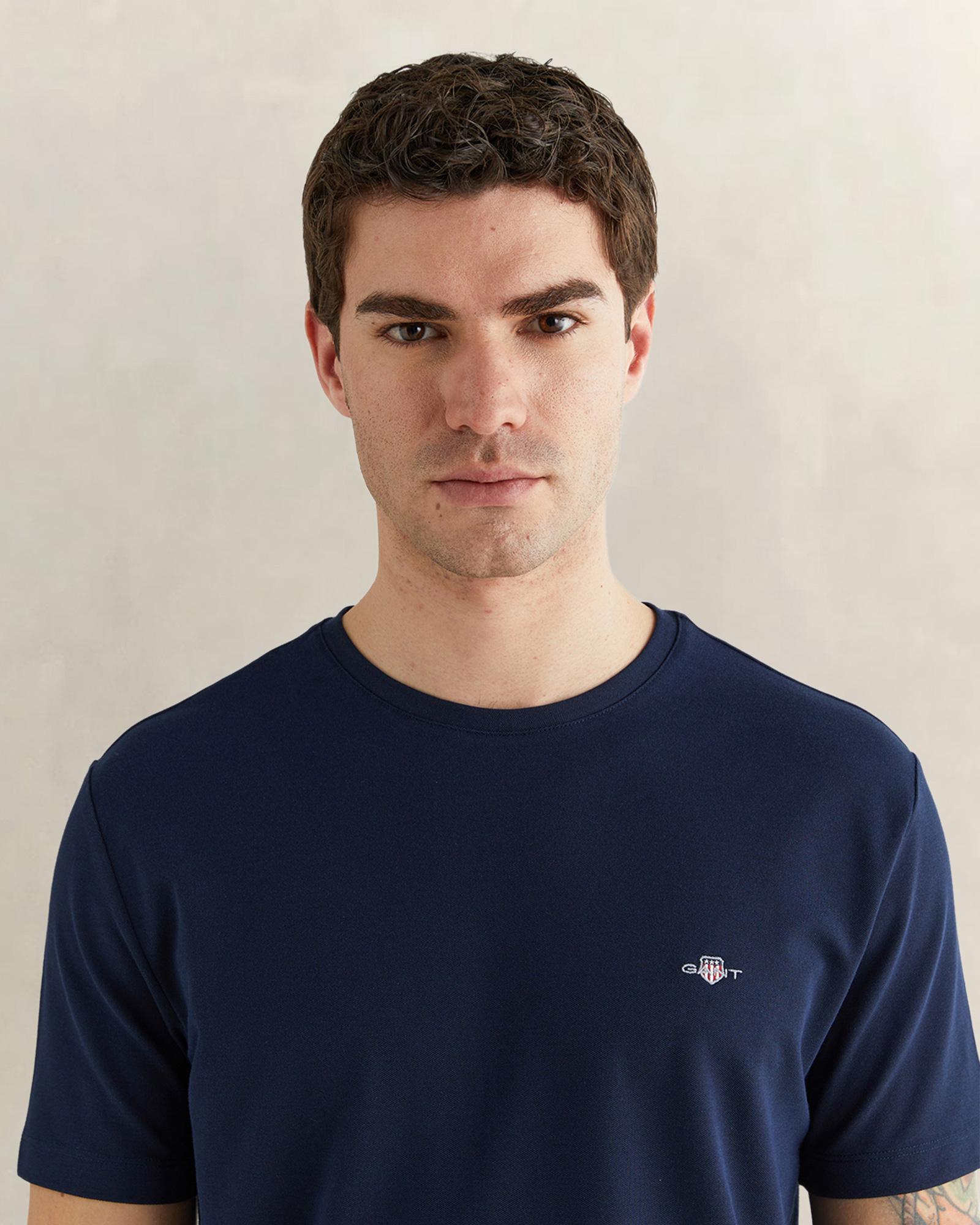 GANT Erkek Lacivert Bisiklet Yaka Regular Fit Logolu T-Shirt
