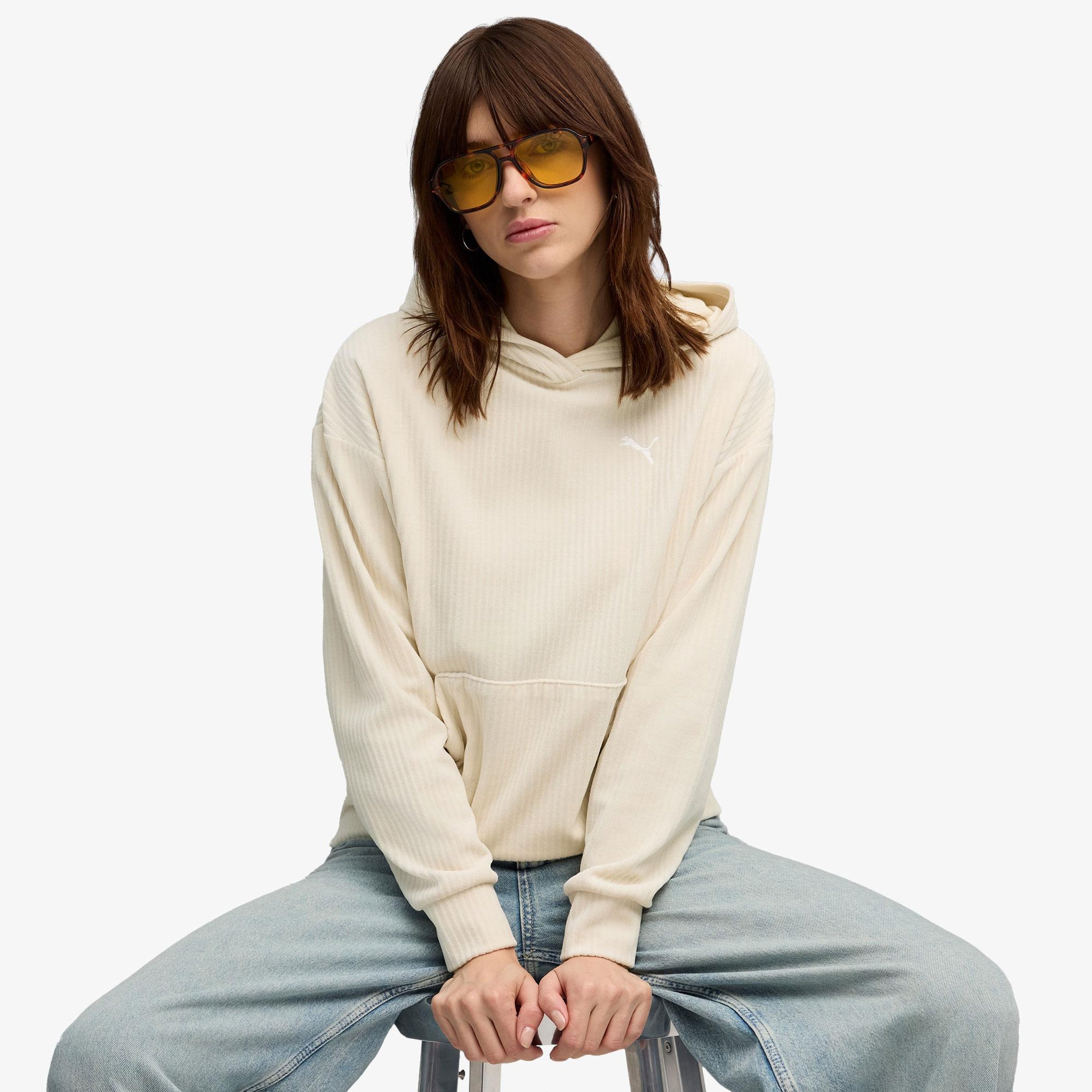 Puma Essentials Elevated Velour  Kadın Krem Sweatshirt