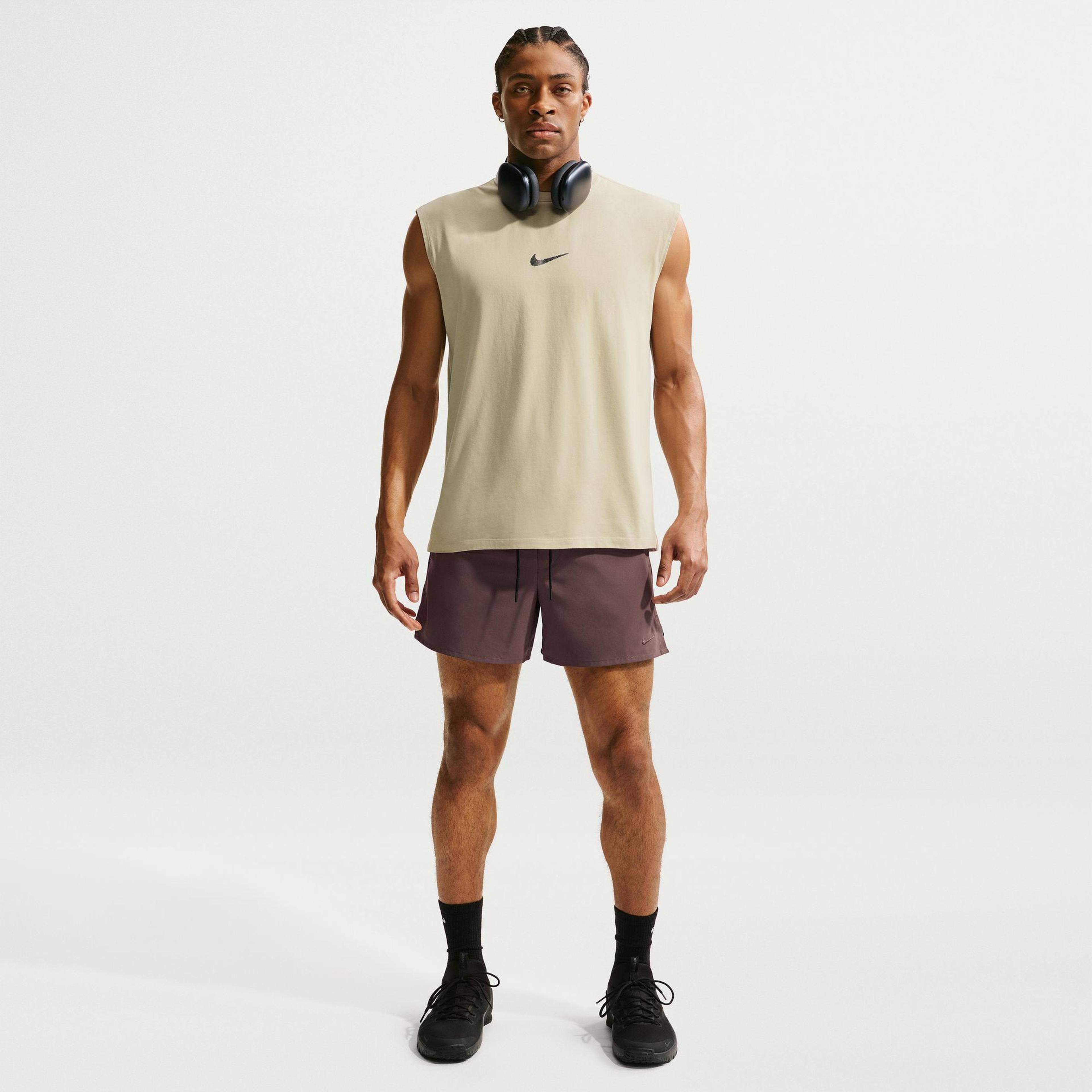 Nike Training Erkek Bej Kolsuz T-Shirt