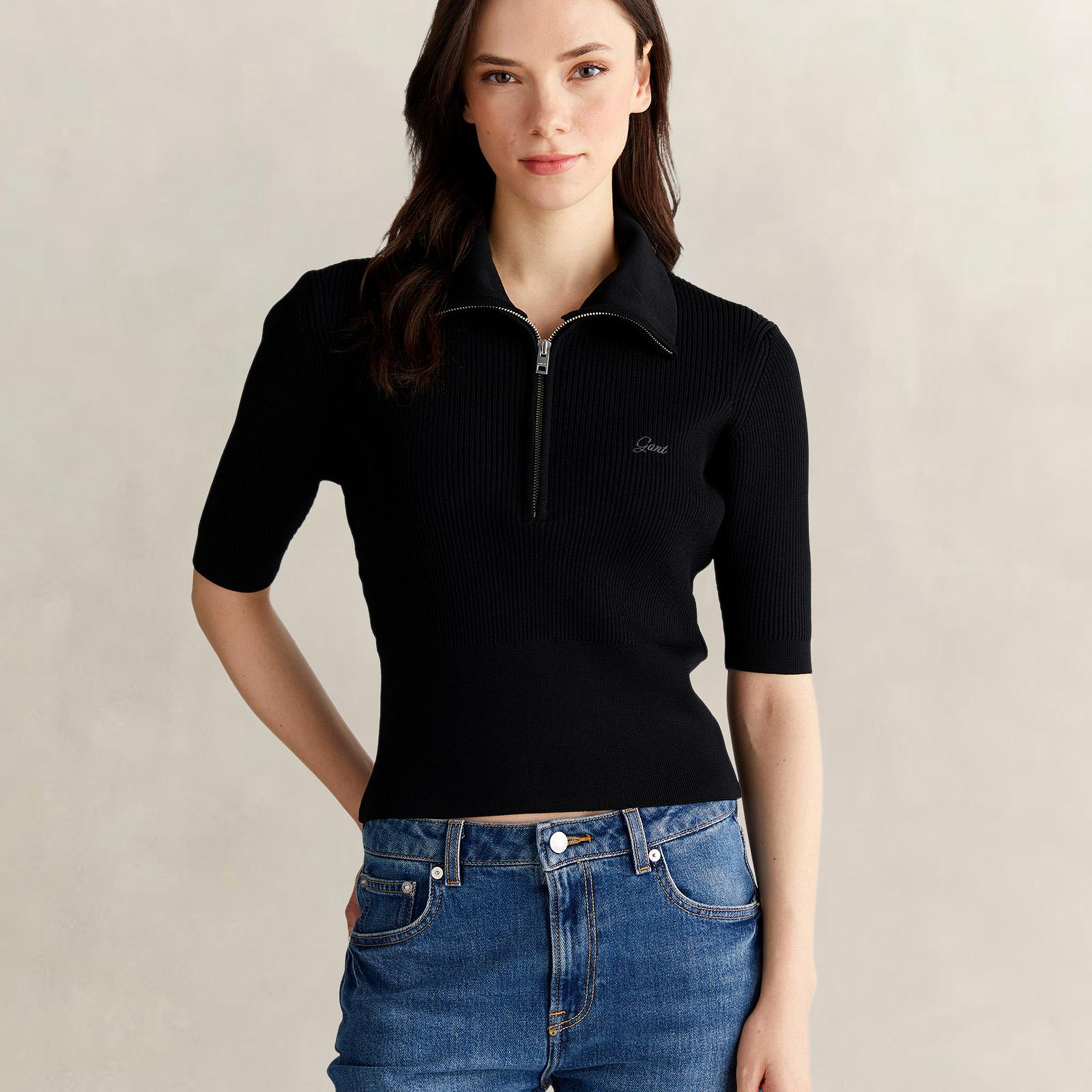 GANT Kadın Siyah Slim Fit Yarım Kollu Triko