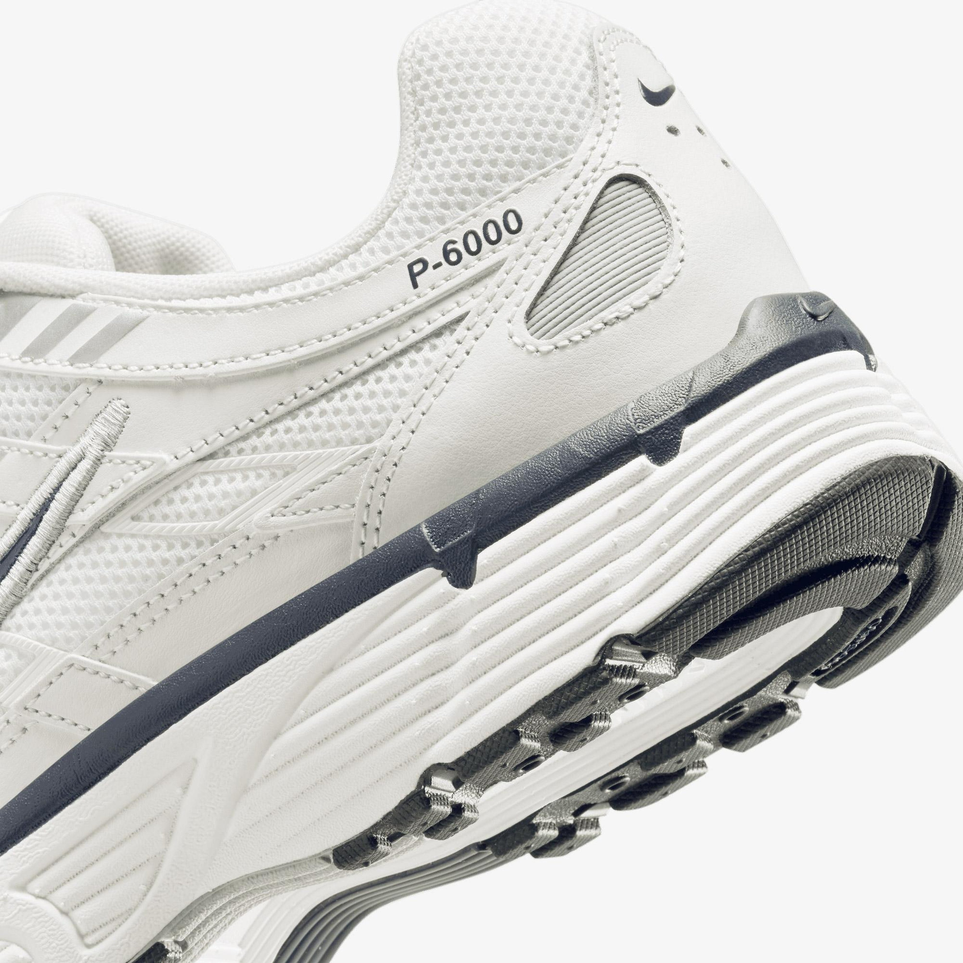 Nike P-6000 Erkek Beyaz Spor Ayakkabı