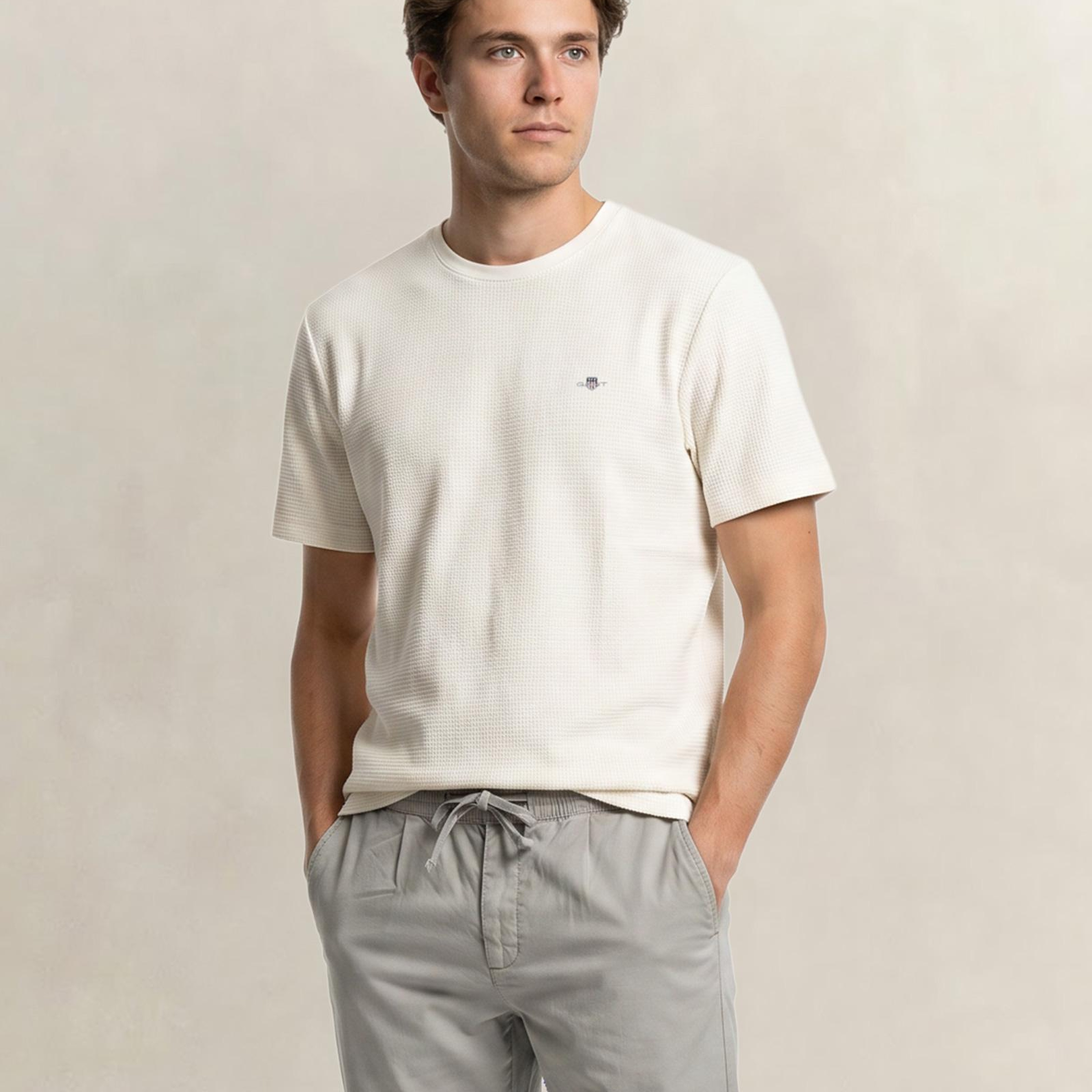 GANT Erkek Beyaz Bisiklet Yaka Regular Fit Logolu T-Shirt