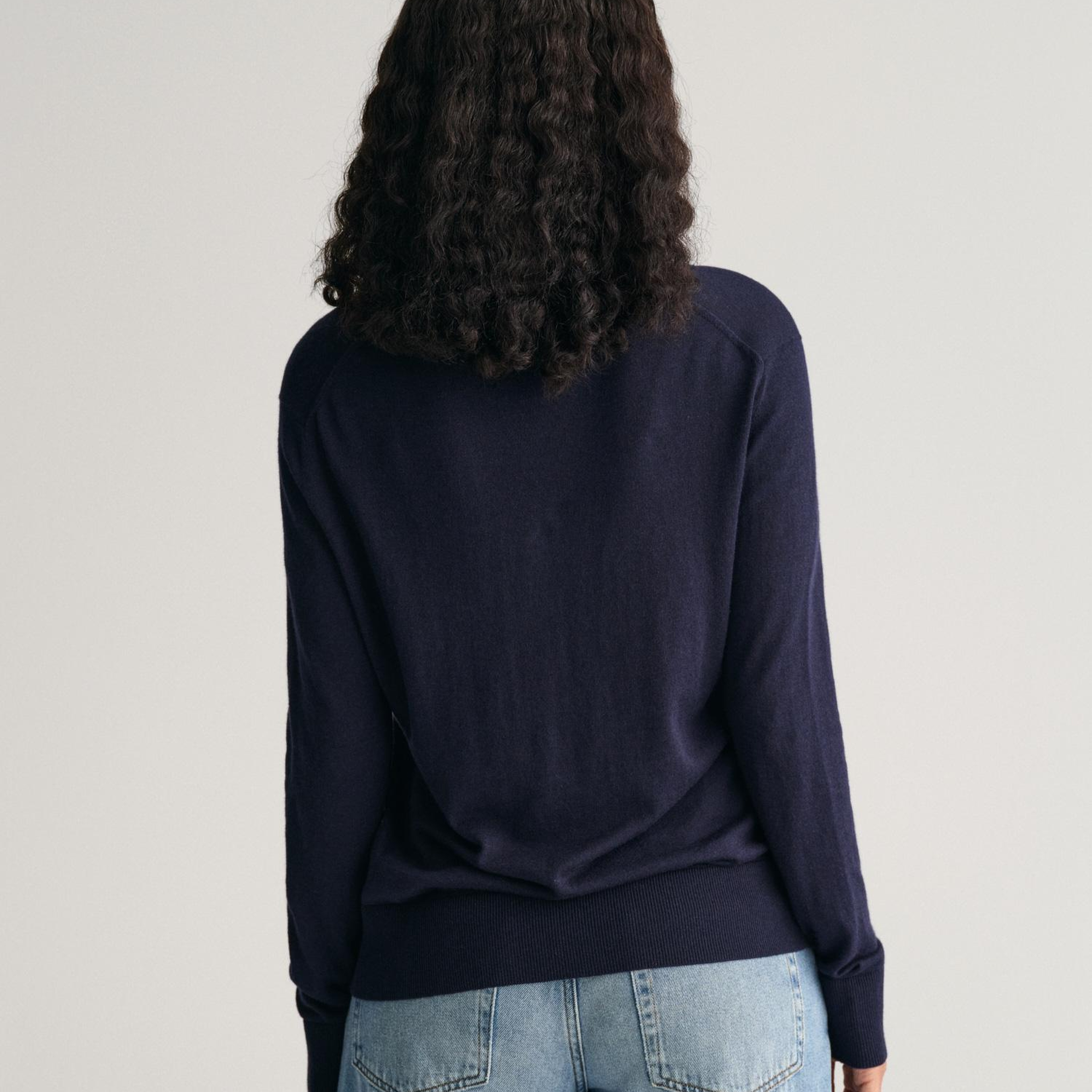 GANT Kadın Lacivert Regular Fit V Yaka Kazak