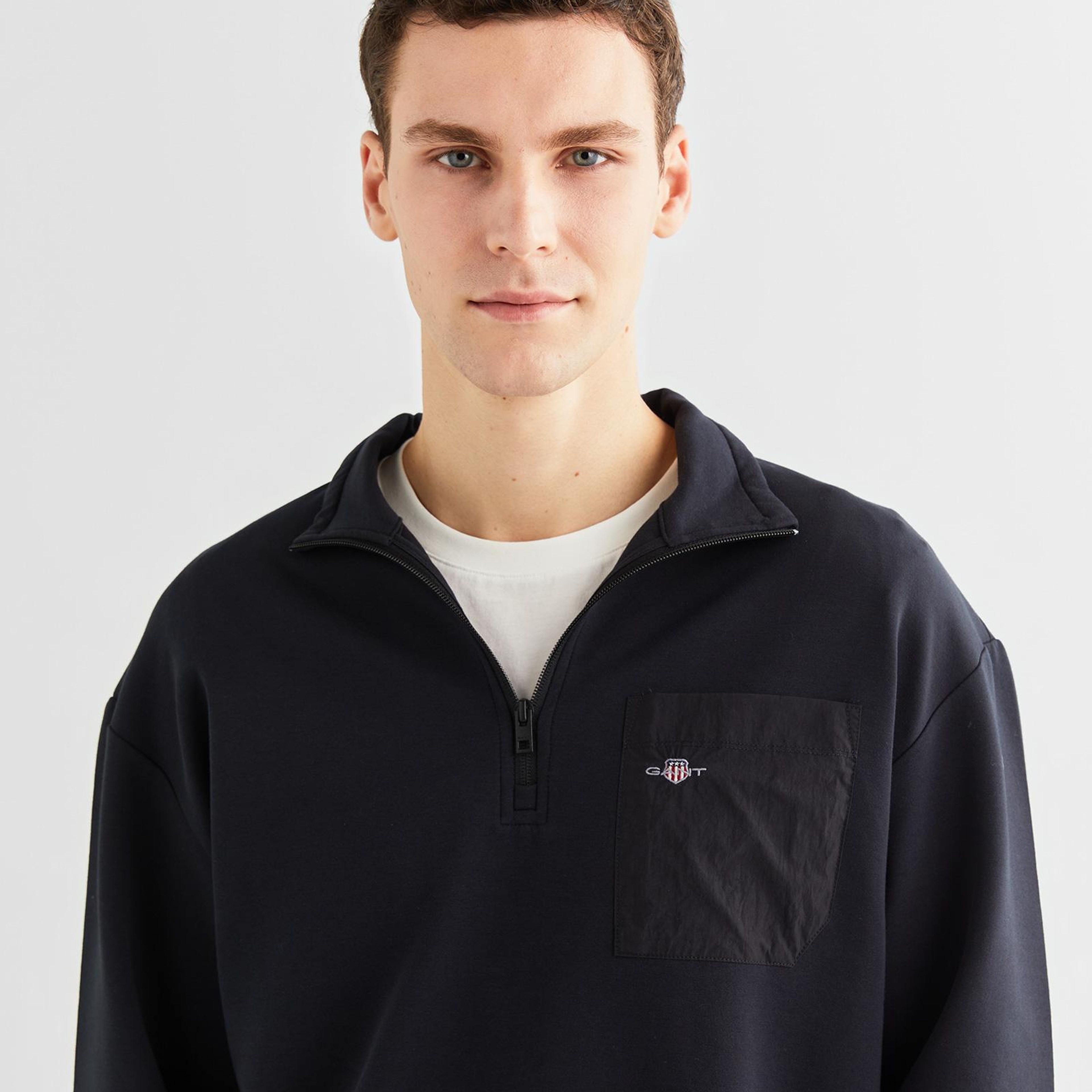 GANT Erkek Siyah Relaxed Fit Yarım Fermuarlı Sweatshirt