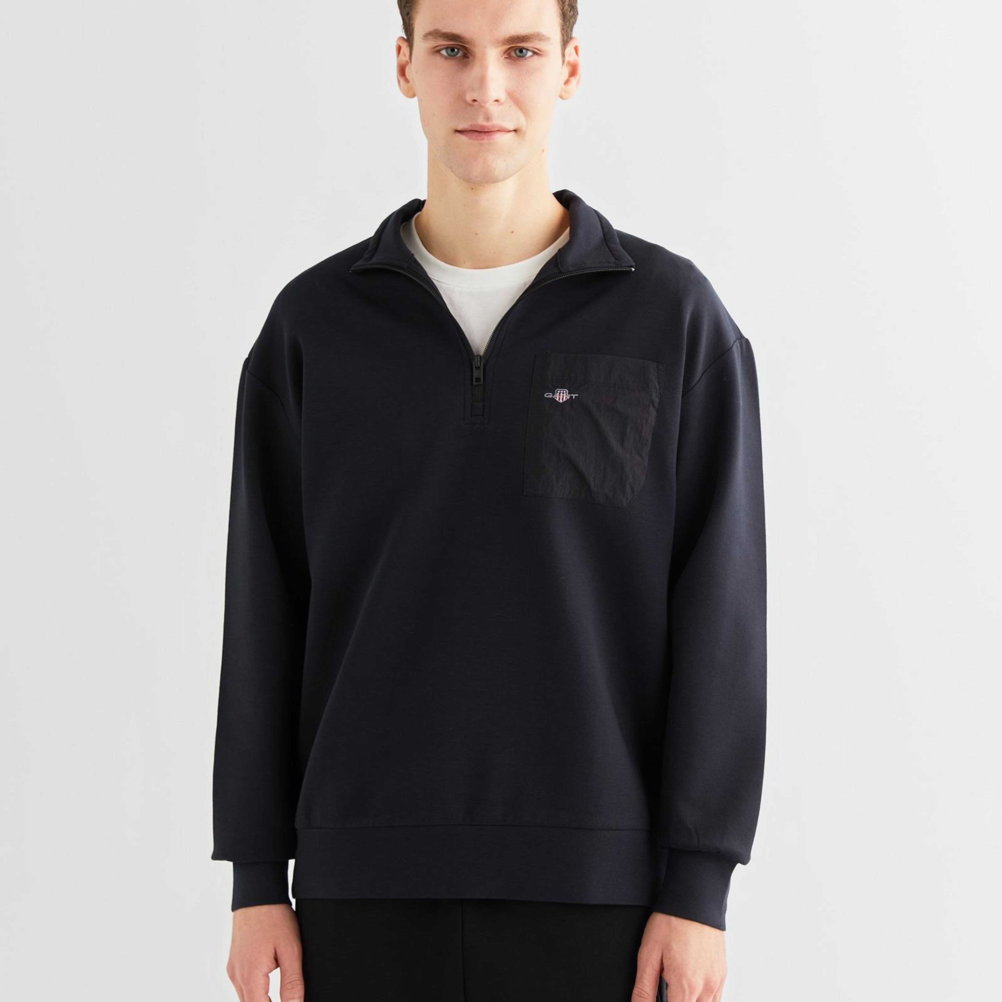 GANT Erkek Siyah Relaxed Fit Yarım Fermuarlı Sweatshirt