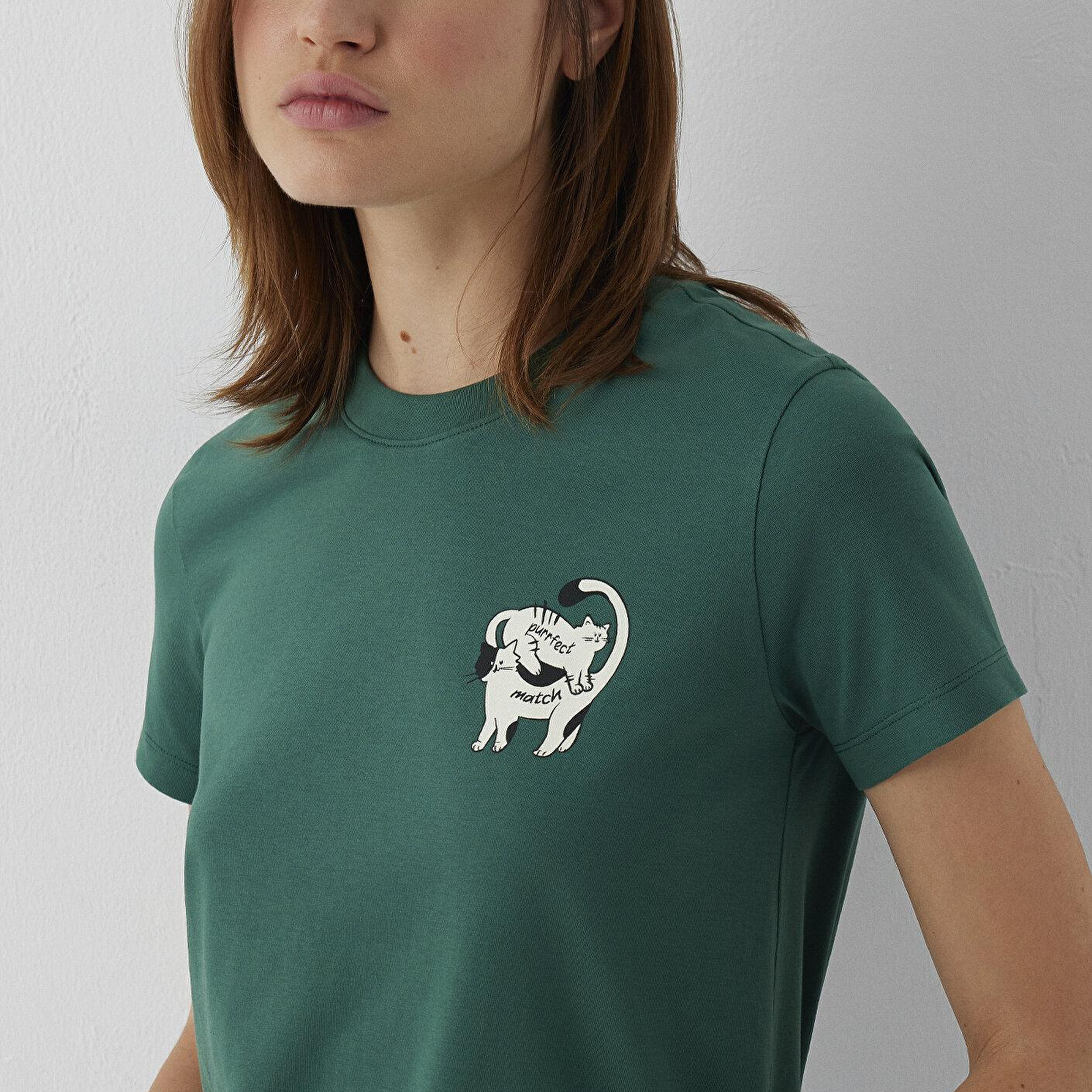 Mavi Kedi Baskılı Yeşil Tişört Slim Fit / Dar Kesim 1614138-71874