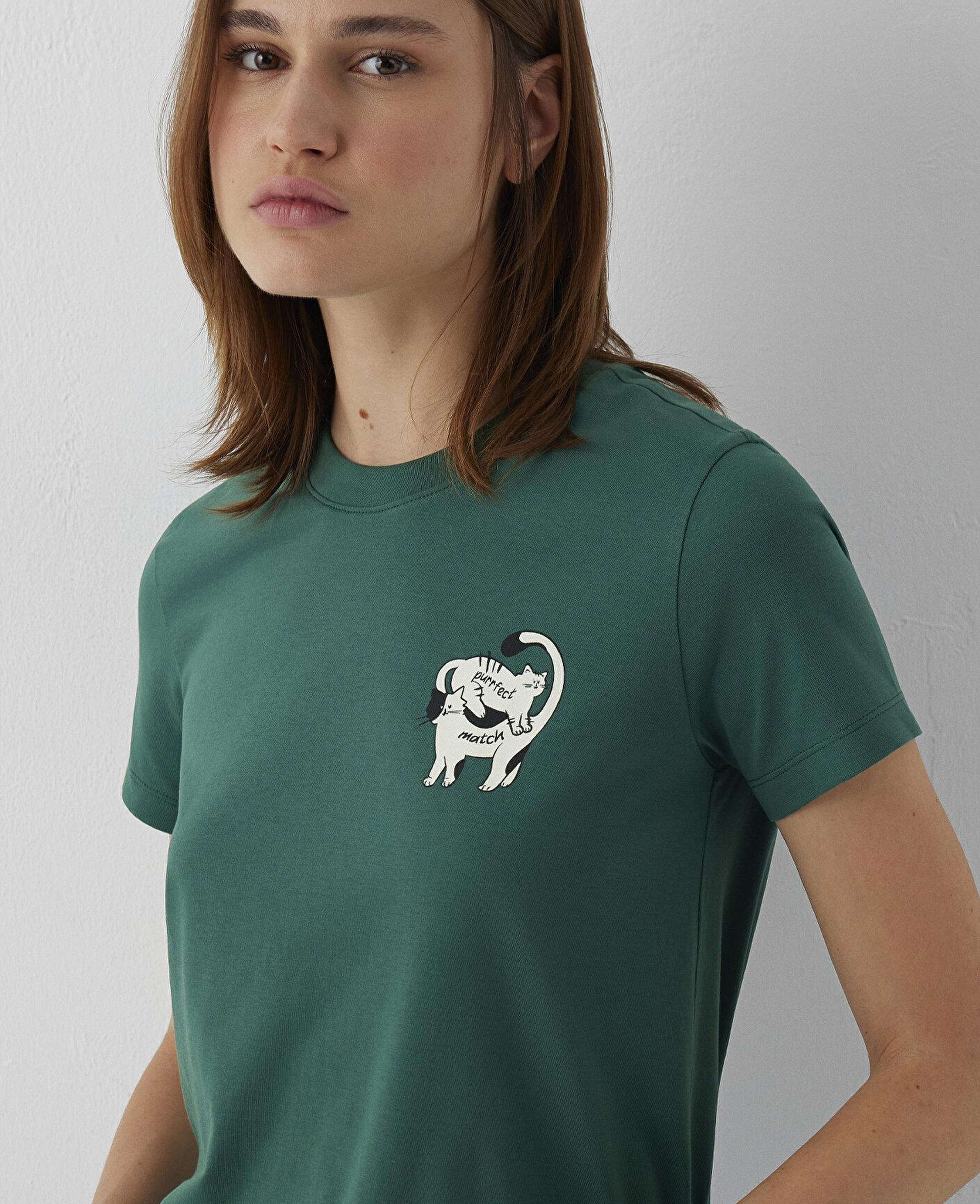 Mavi Kedi Baskılı Yeşil Tişört Slim Fit / Dar Kesim 1614138-71874