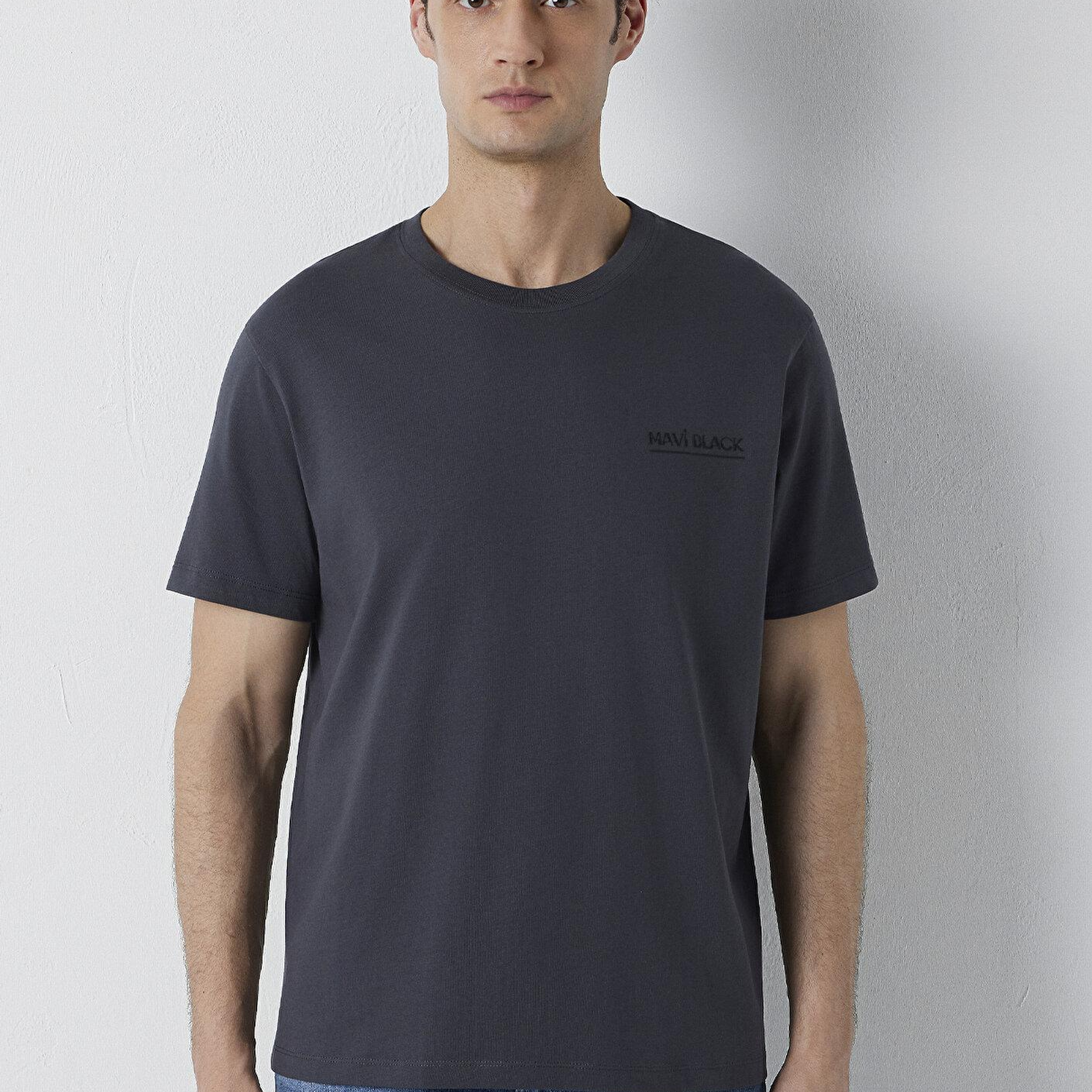 Mavi Mavi Black Antrasit Tişört Regular Fit / Normal Kesim 0613533-70087