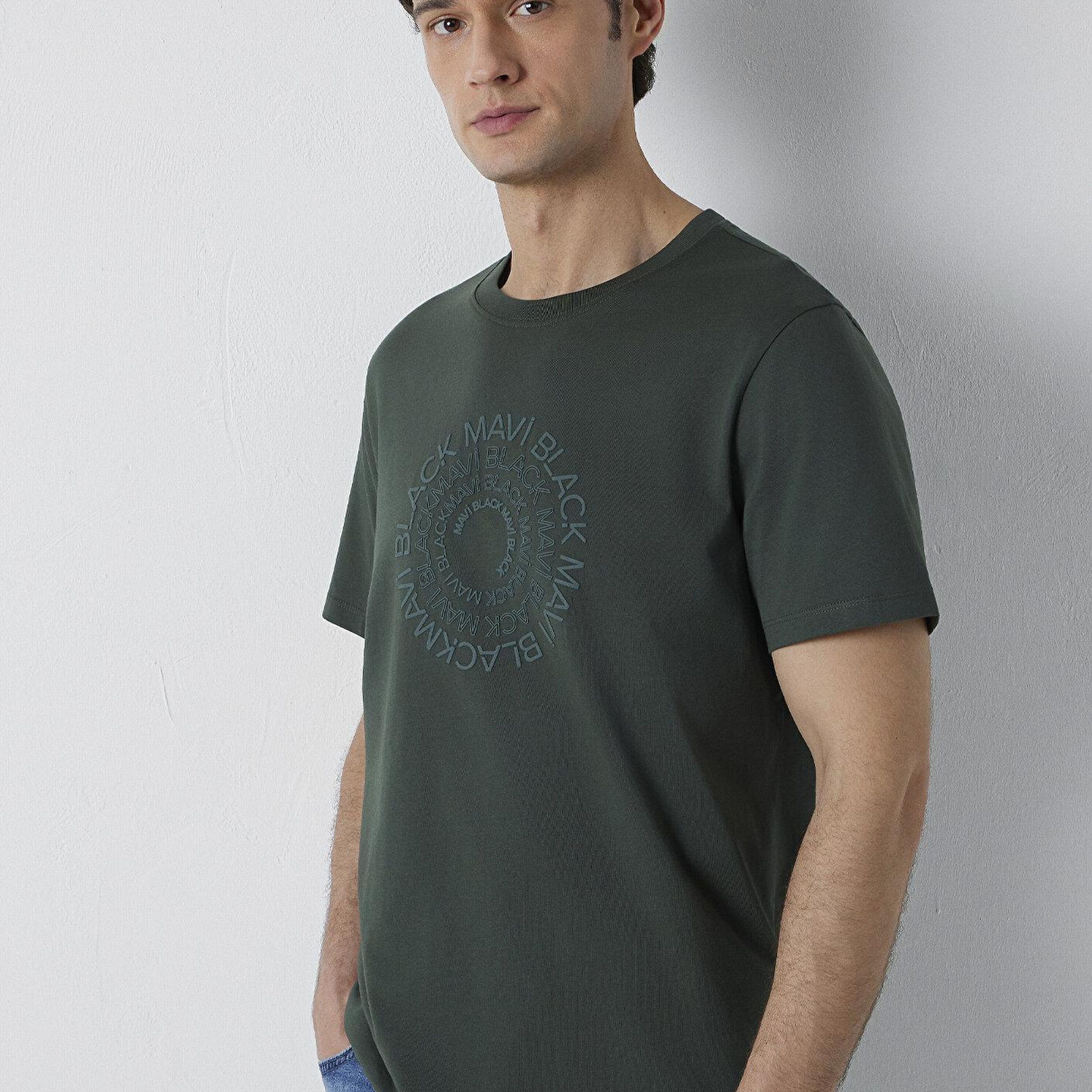 Mavi Mavi Black Yeşil Tişört Regular Fit / Normal Kesim 0613531-71602
