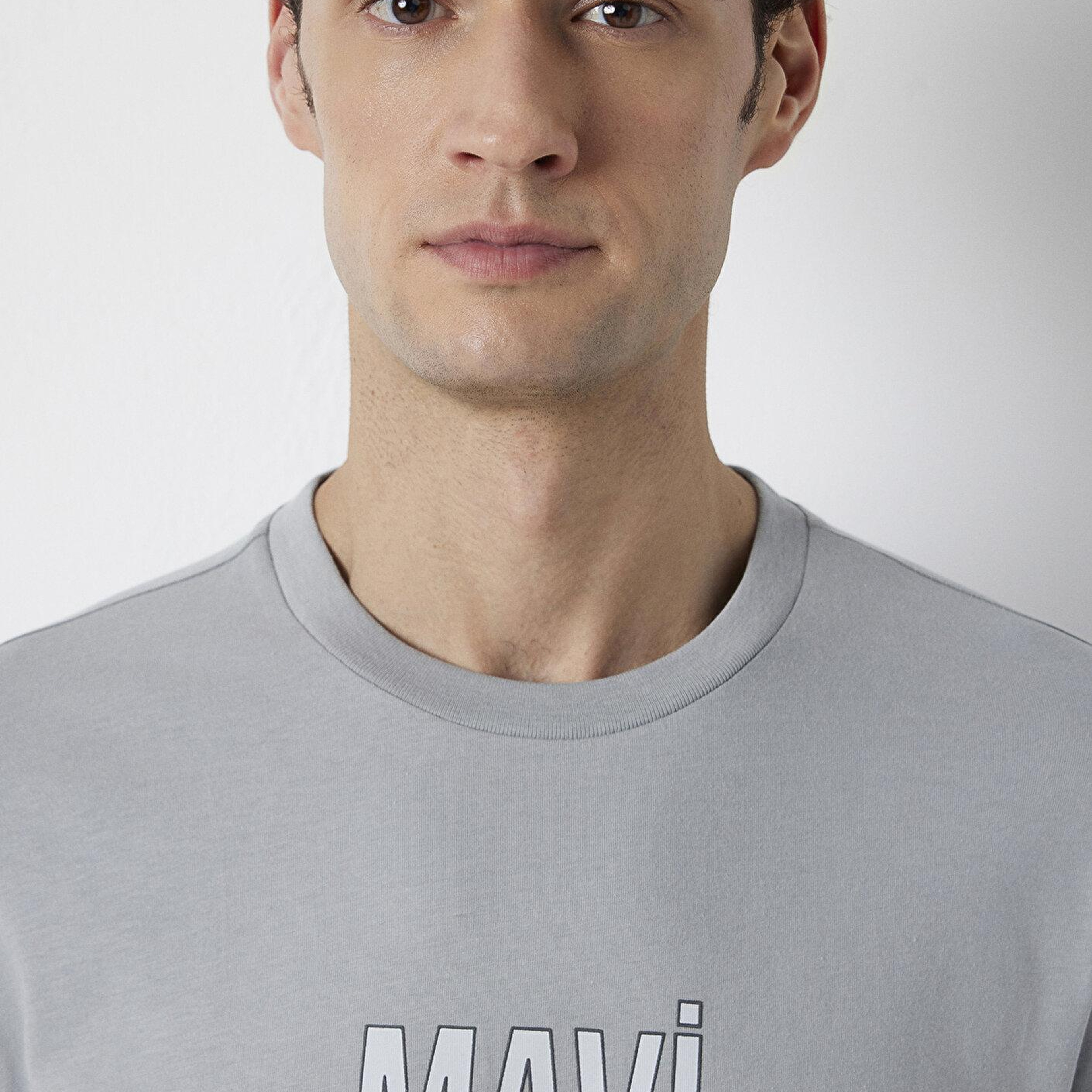 Mavi Mavi Logo Gri Tişört Regular Fit / Normal Kesim 0613186-70098