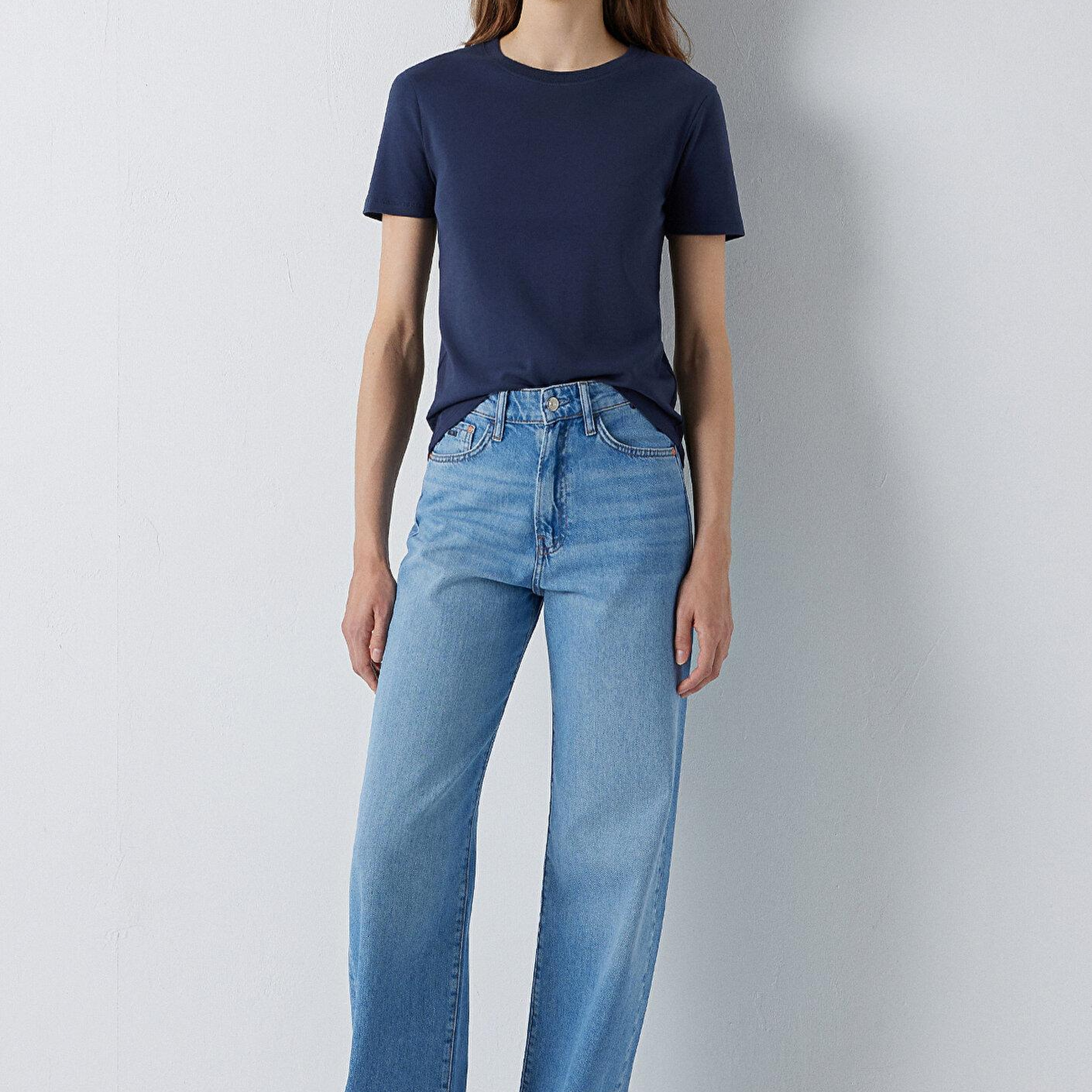 Mavi Siyah Basic Tişört Slim Fit / Dar Kesim 1614181-87524