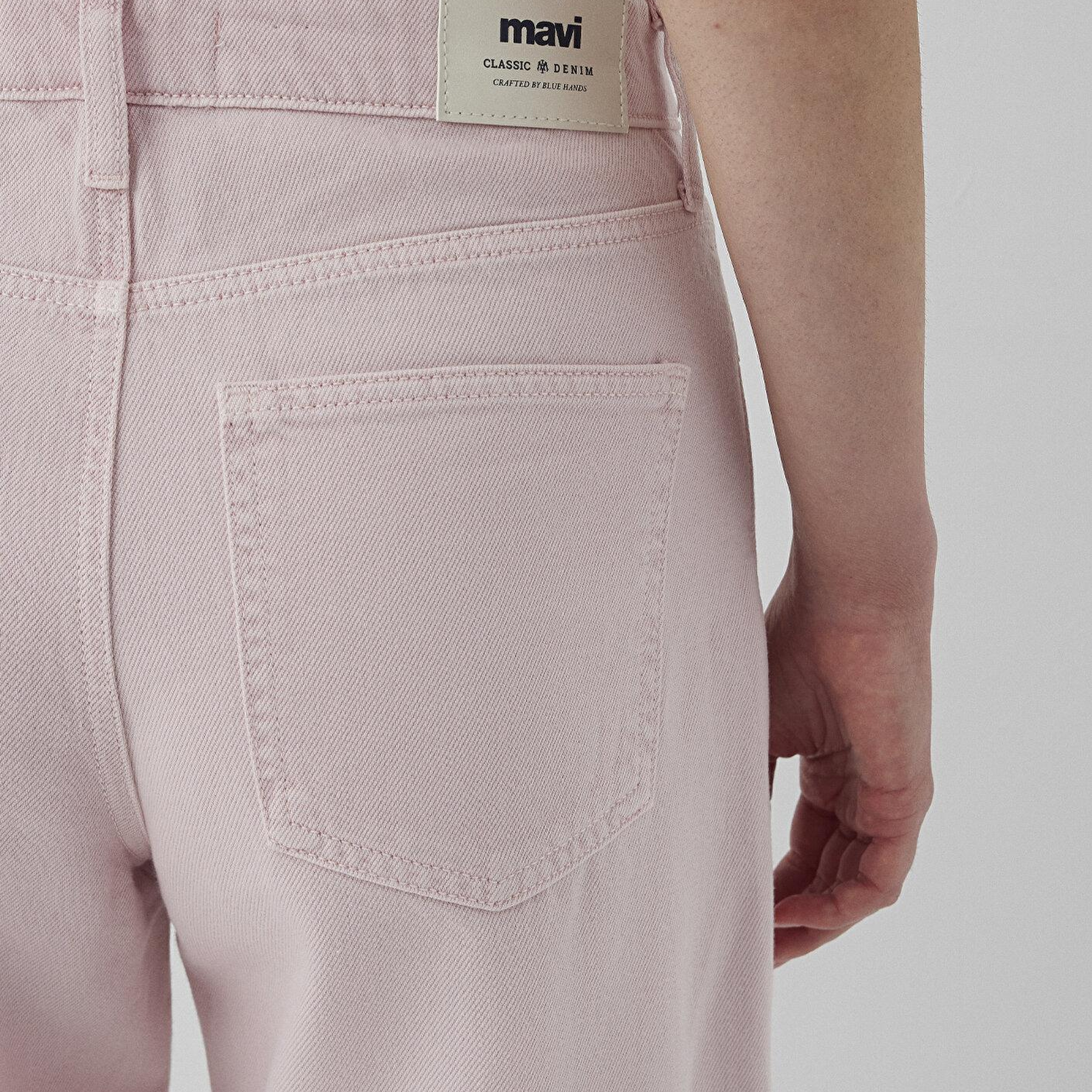 Mavi Leila Classic Denim Pembe Jean Pantolon 1010600-A3367