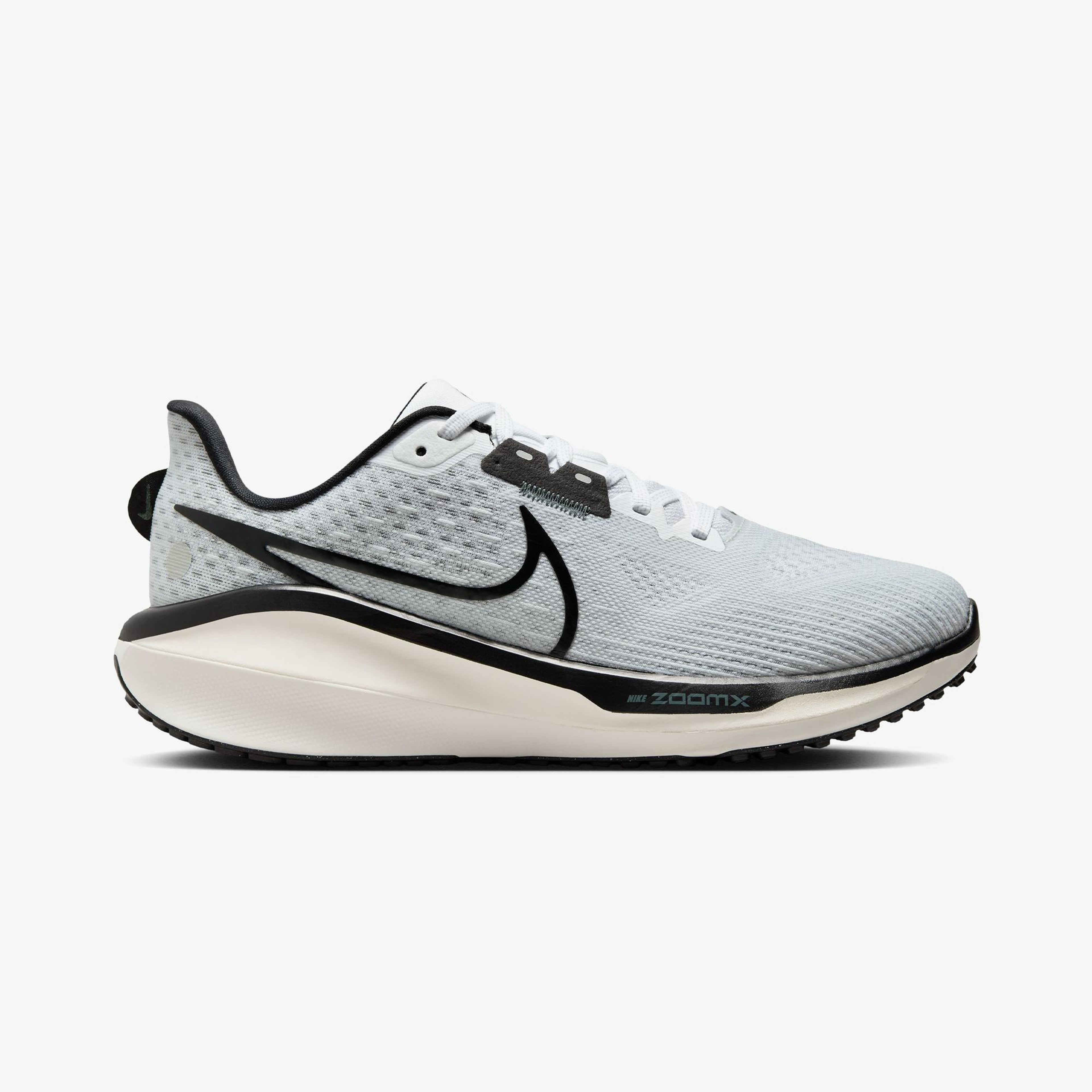 Nike Vomero 17 Kadın Beyaz Koşu Ayakkabısı