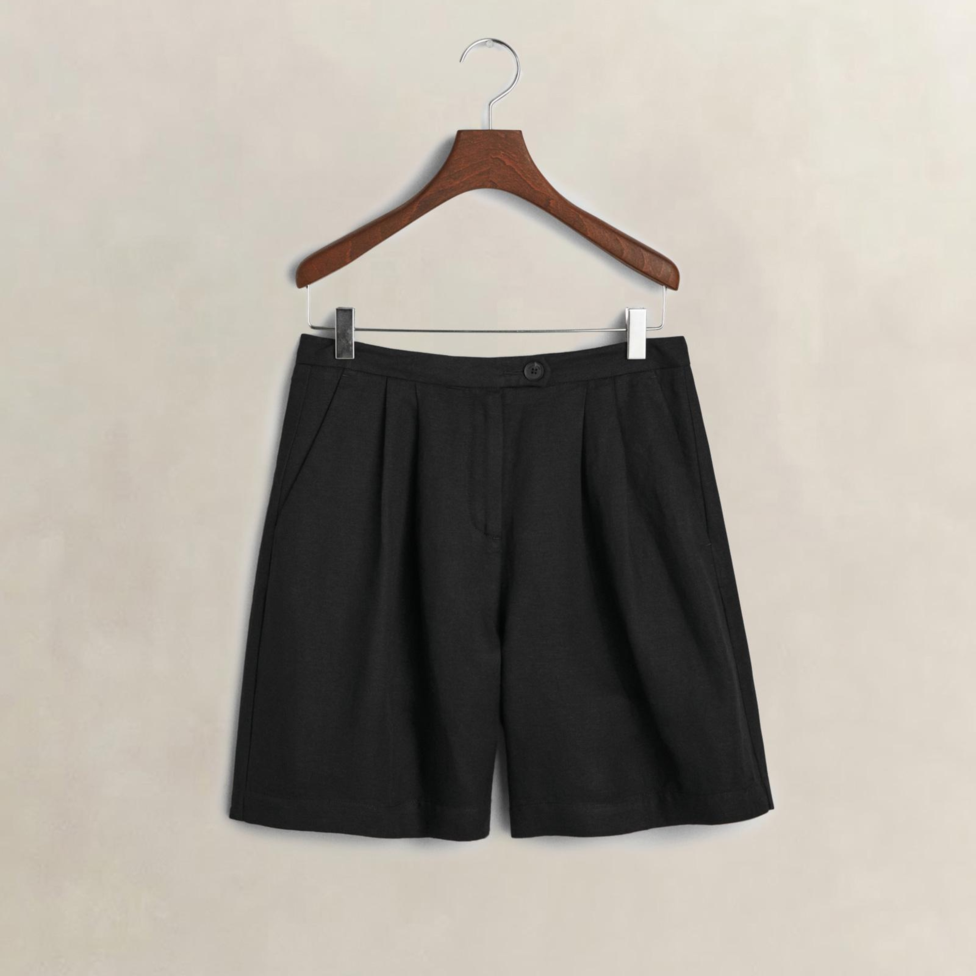 GANT Kadın Siyah Relaxed Fit Keten Şort