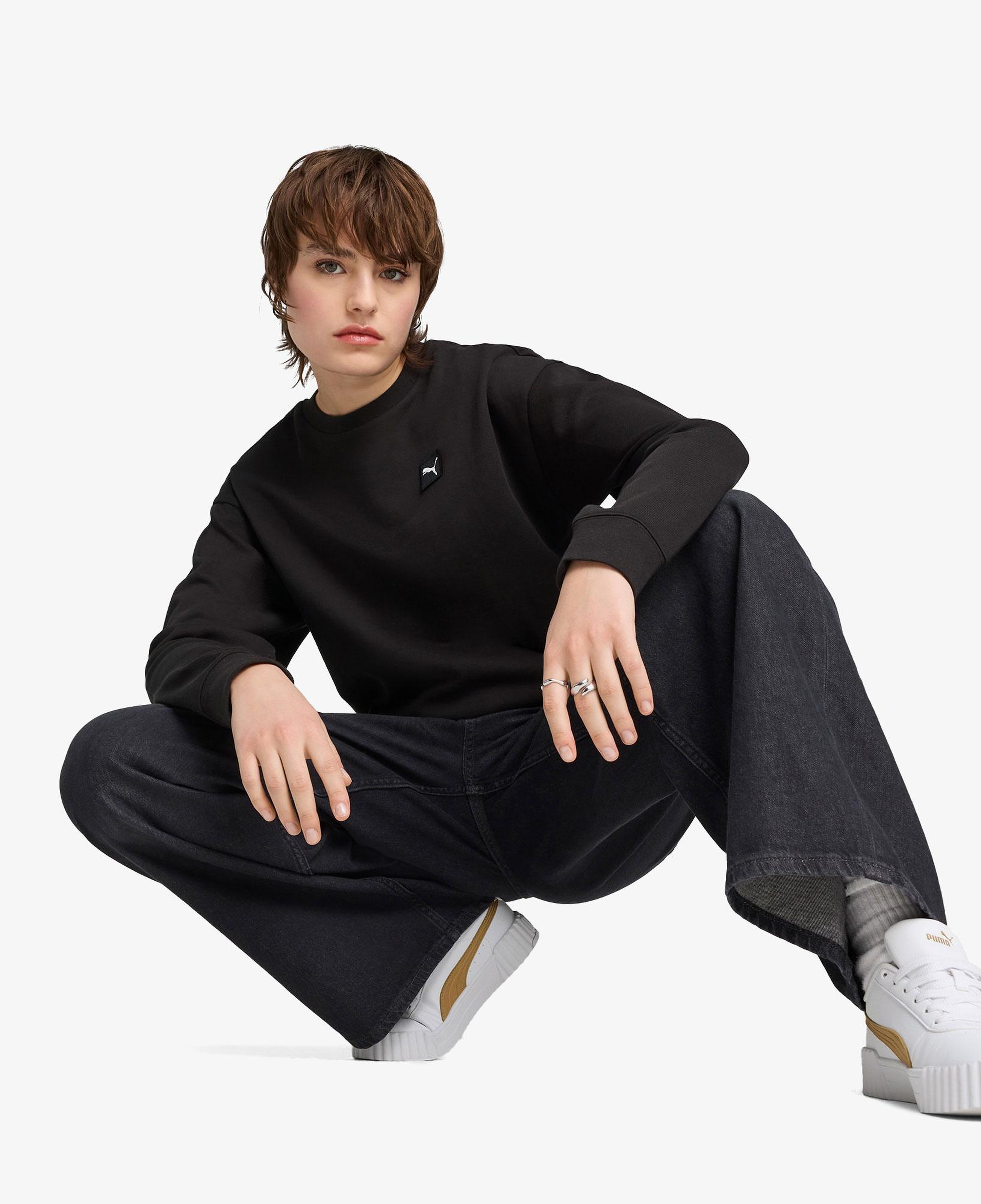 Puma Elevated Essentials Comfort Crew Kadın Siyah Sweatshirt