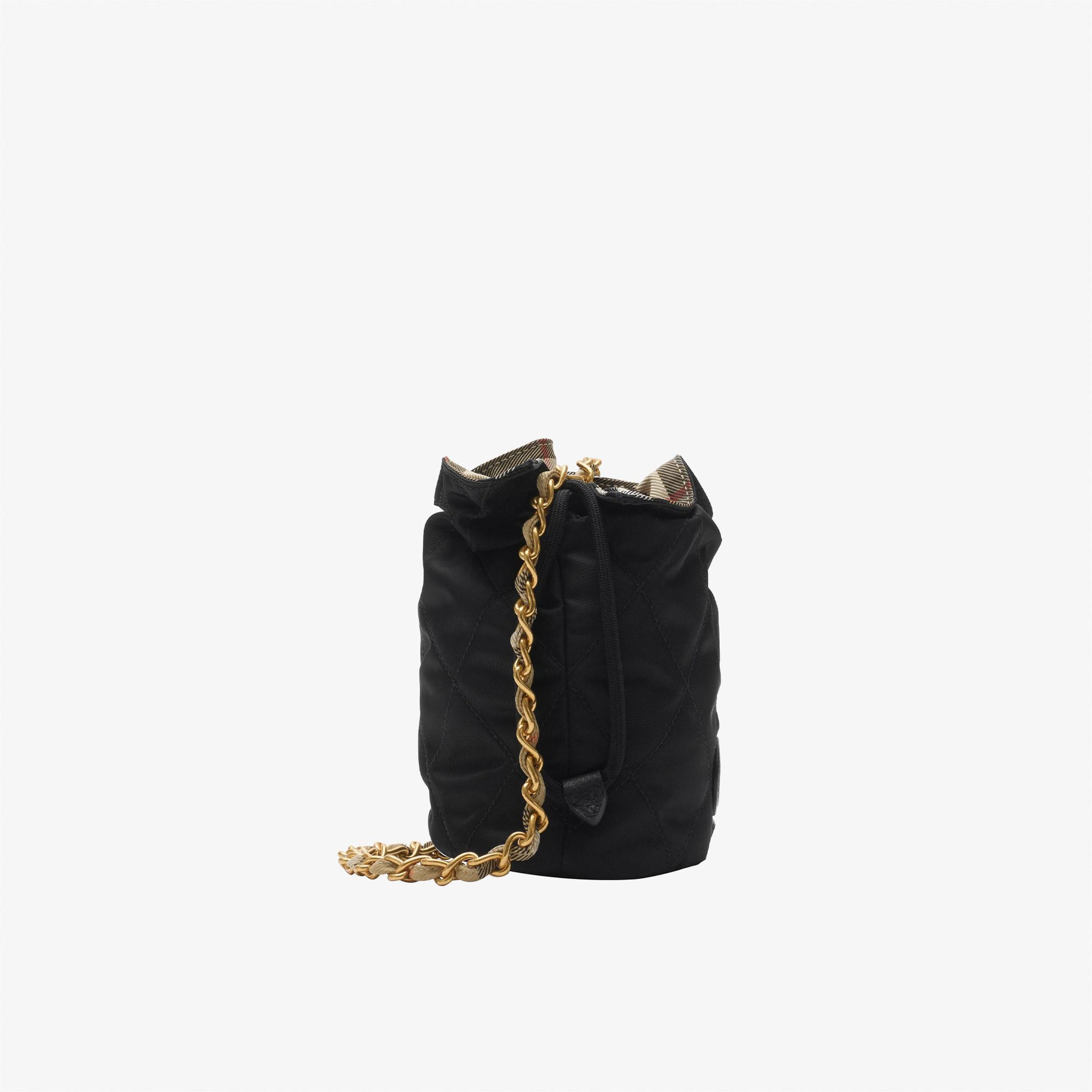 Burberry Horseshoe Pouch Nyn Kadın Siyah Omuz Çantası
