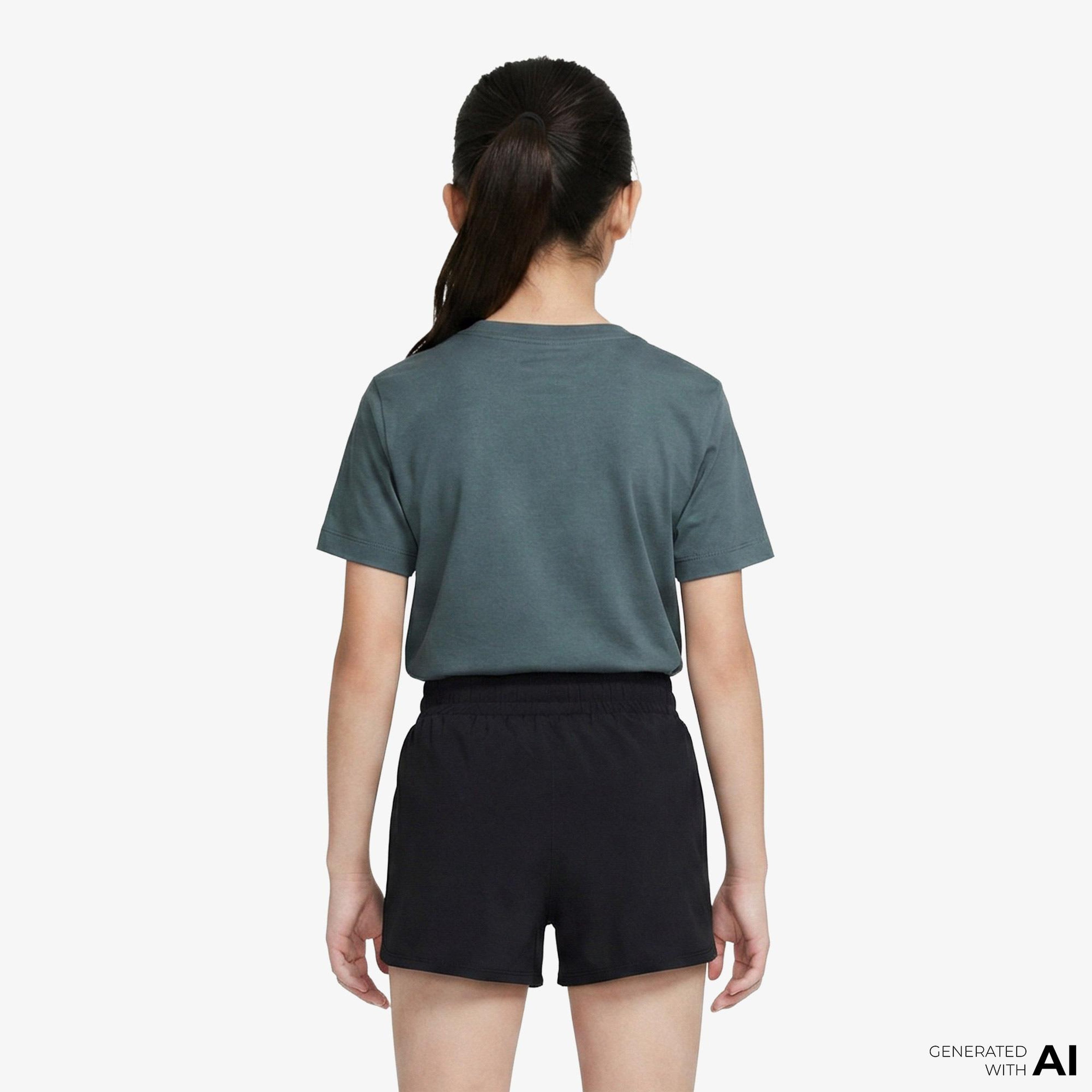 Nike Sportswear Futura Çocuk Yeşil T-Shirt
