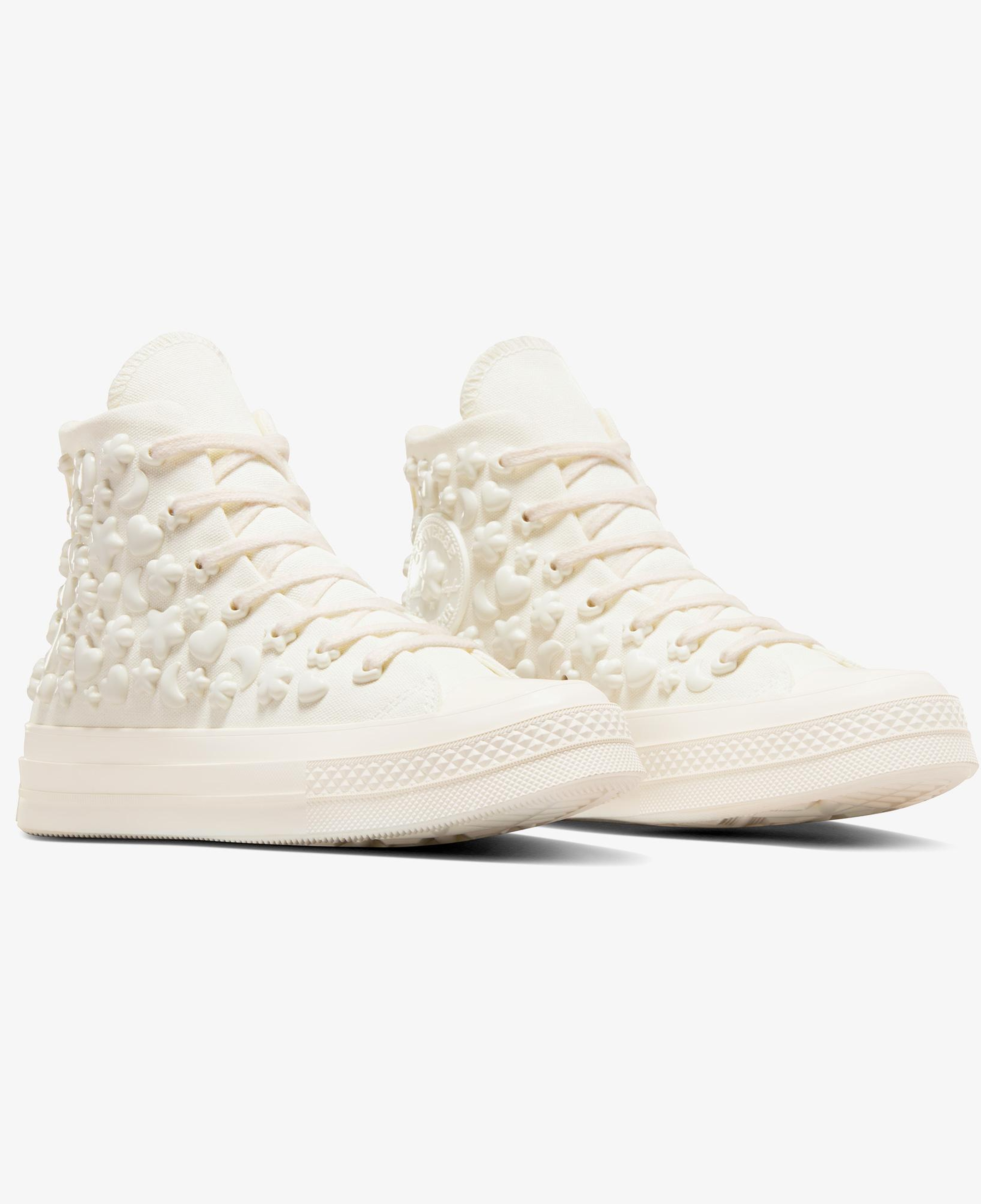 Converse Chuck 70 3D Charms Kadın Krem Sneaker