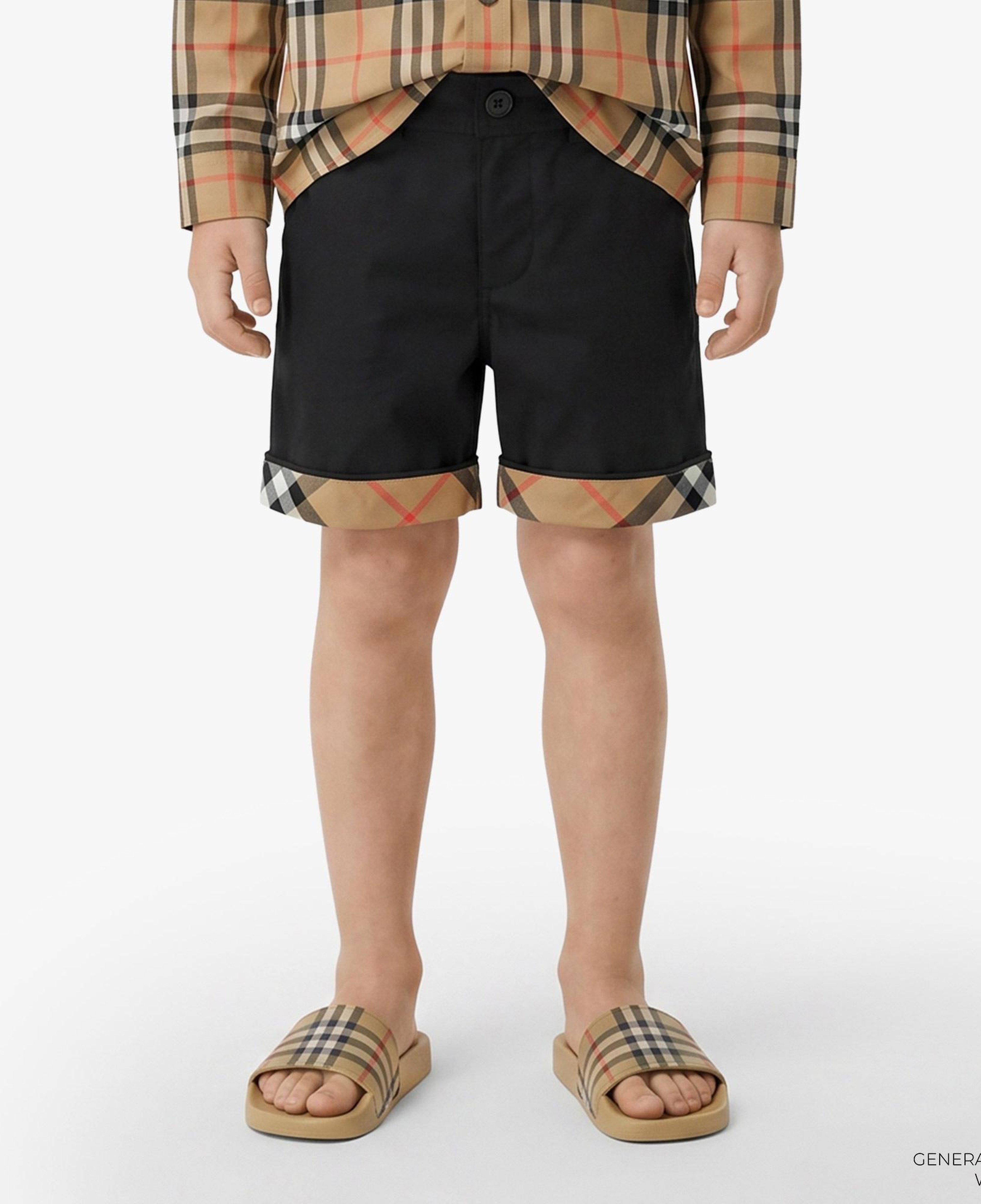Burberry Oscar Check Çocuk Siyah Şort