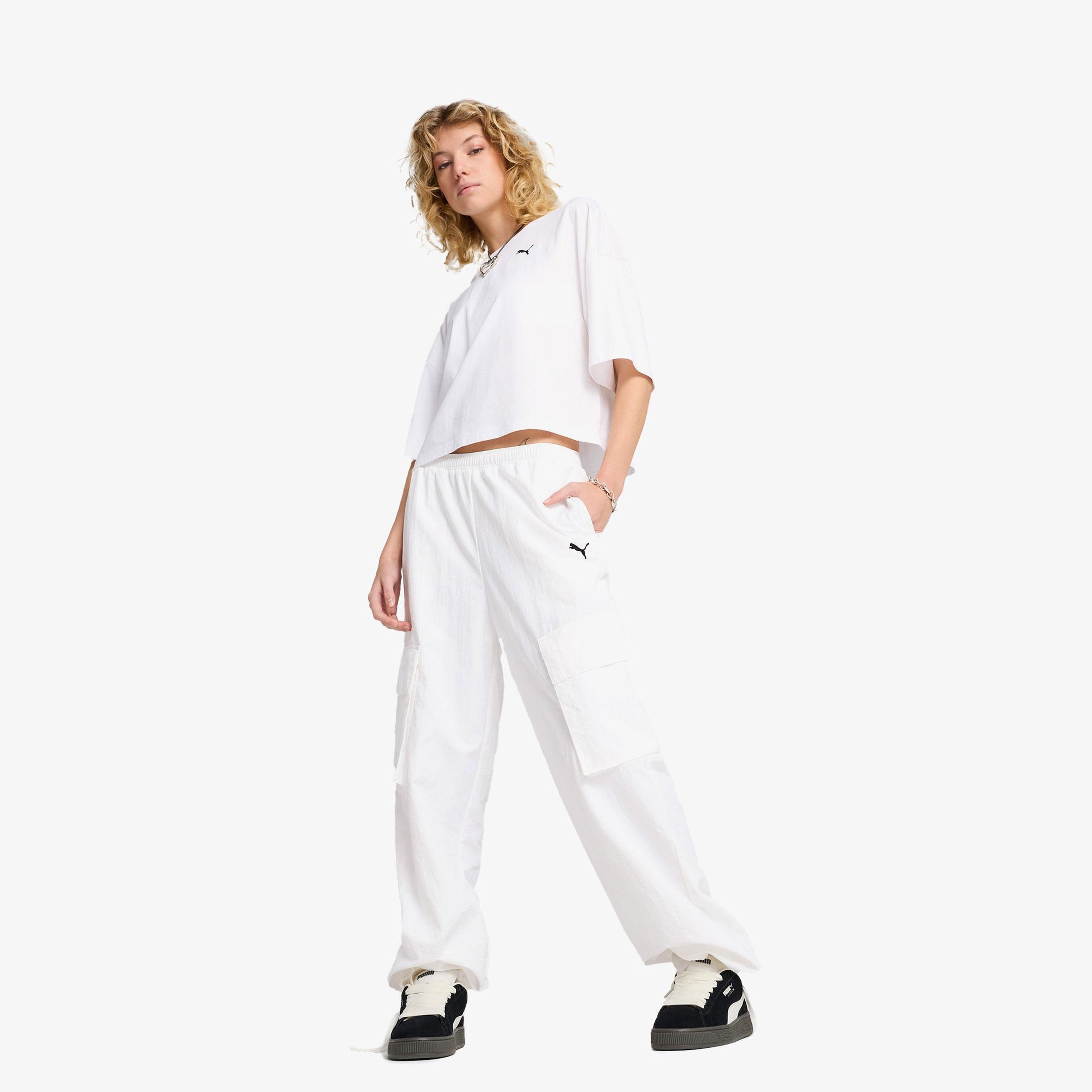 Puma Wardrobe Essentials Oversized  Kadın Beyaz T-Shirt