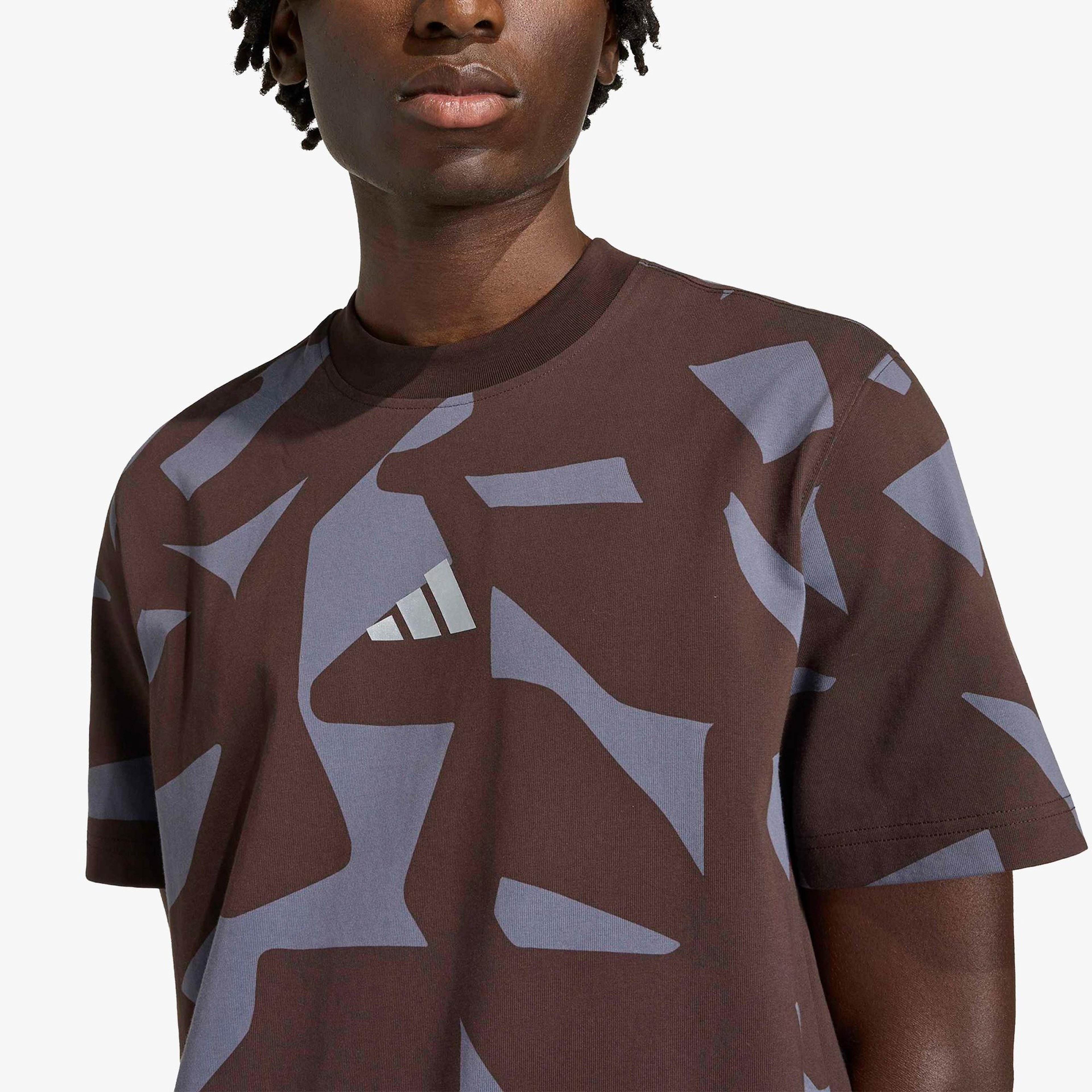 adidas Amg C Ss T Erkek Kahverengi T-Shirt