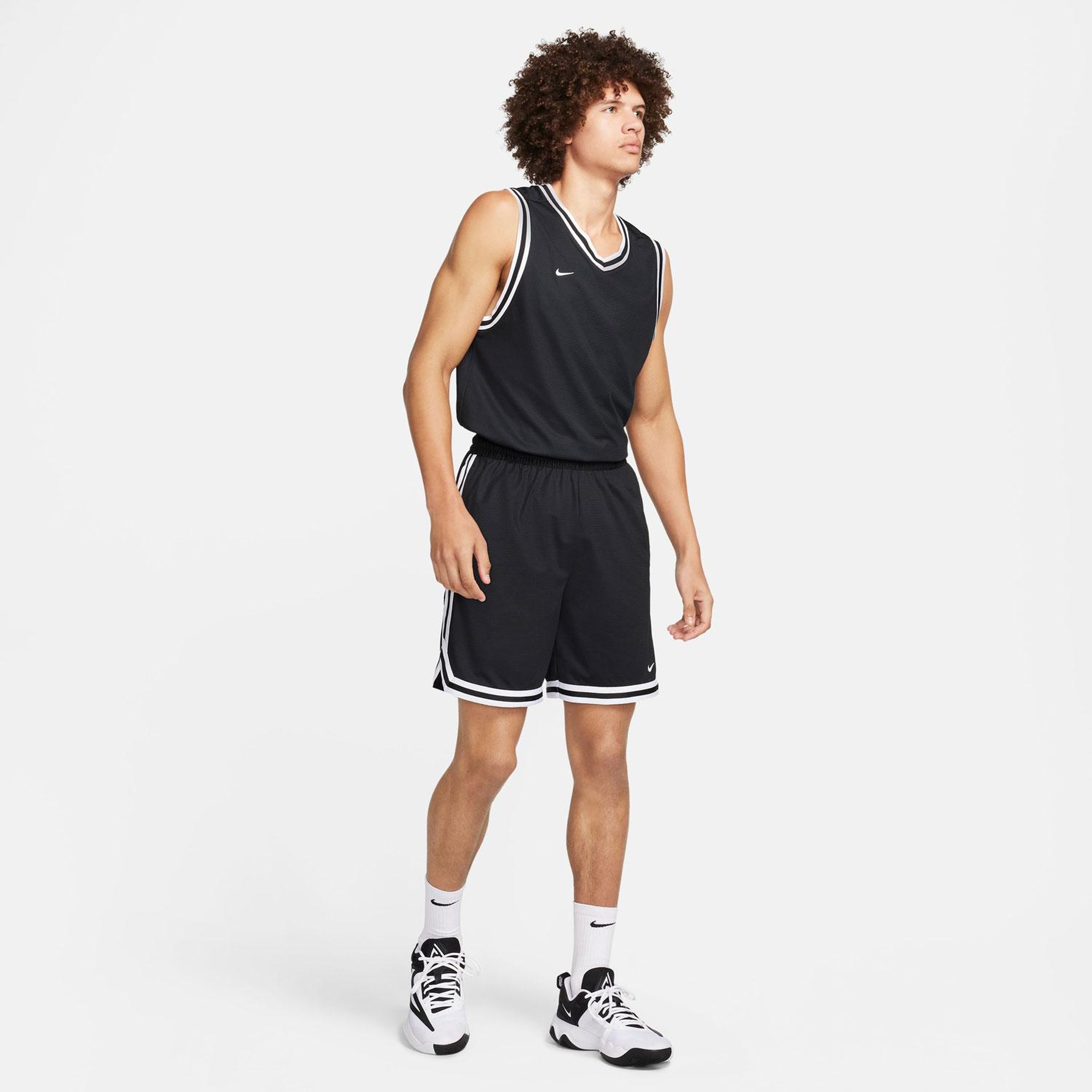 Nike Dri-Fit DNA 20 cm Erkek Siyah Şort