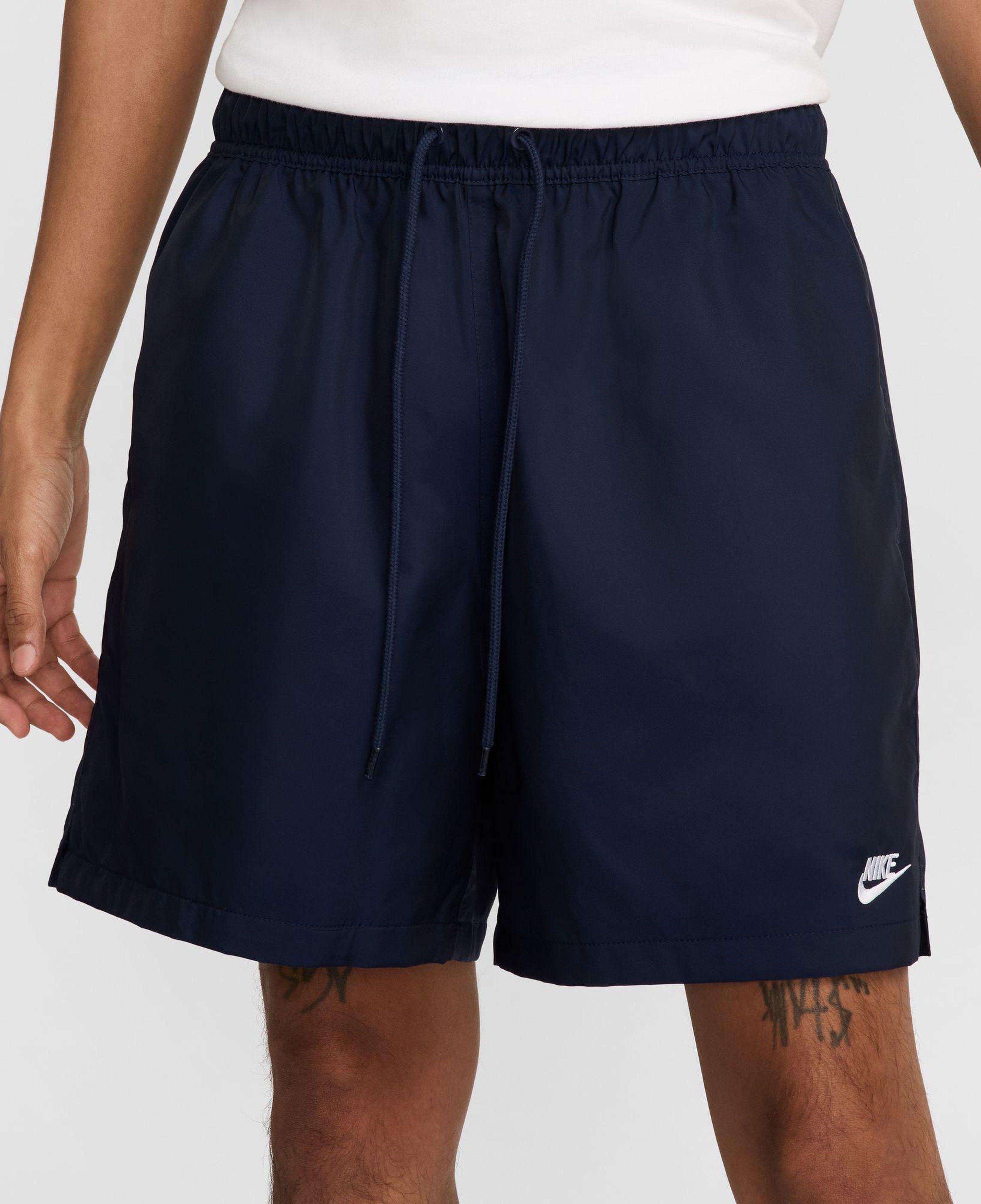 Nike Club Flow Erkek Lacivert Şort