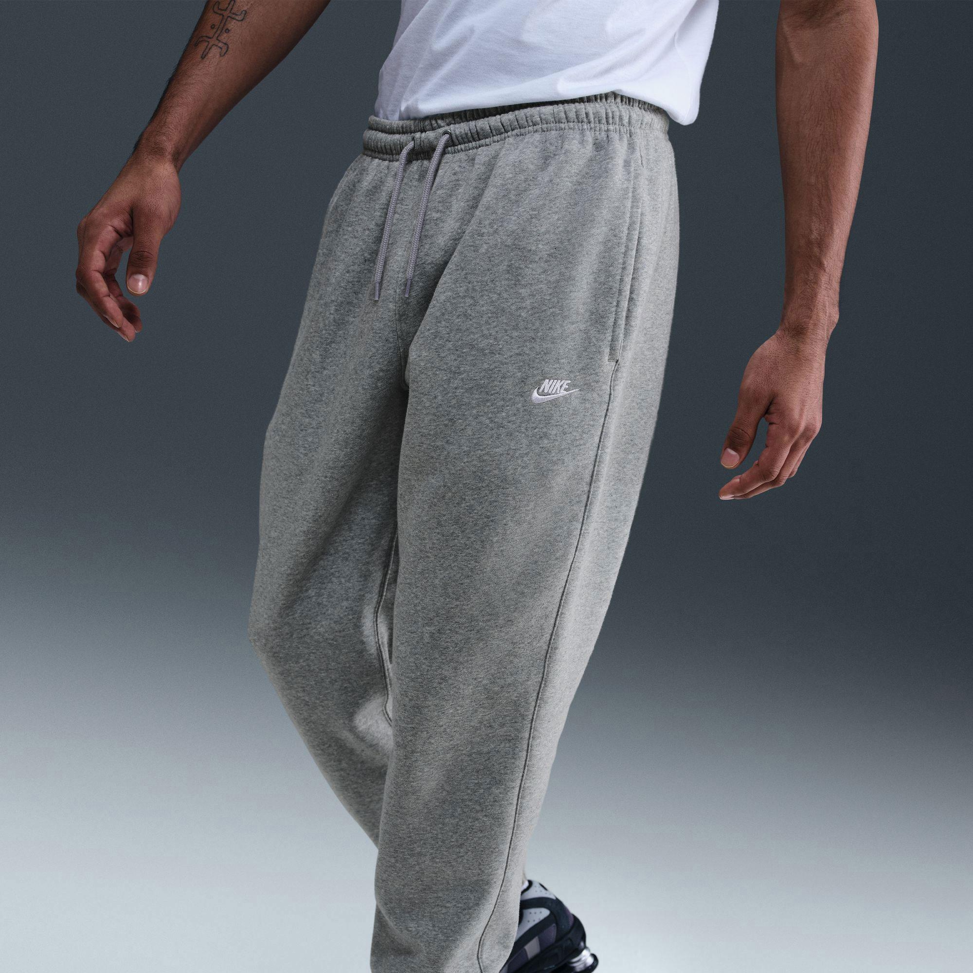 Nike Club Cuffed Brushed Erkek Gri Eşofman Altı