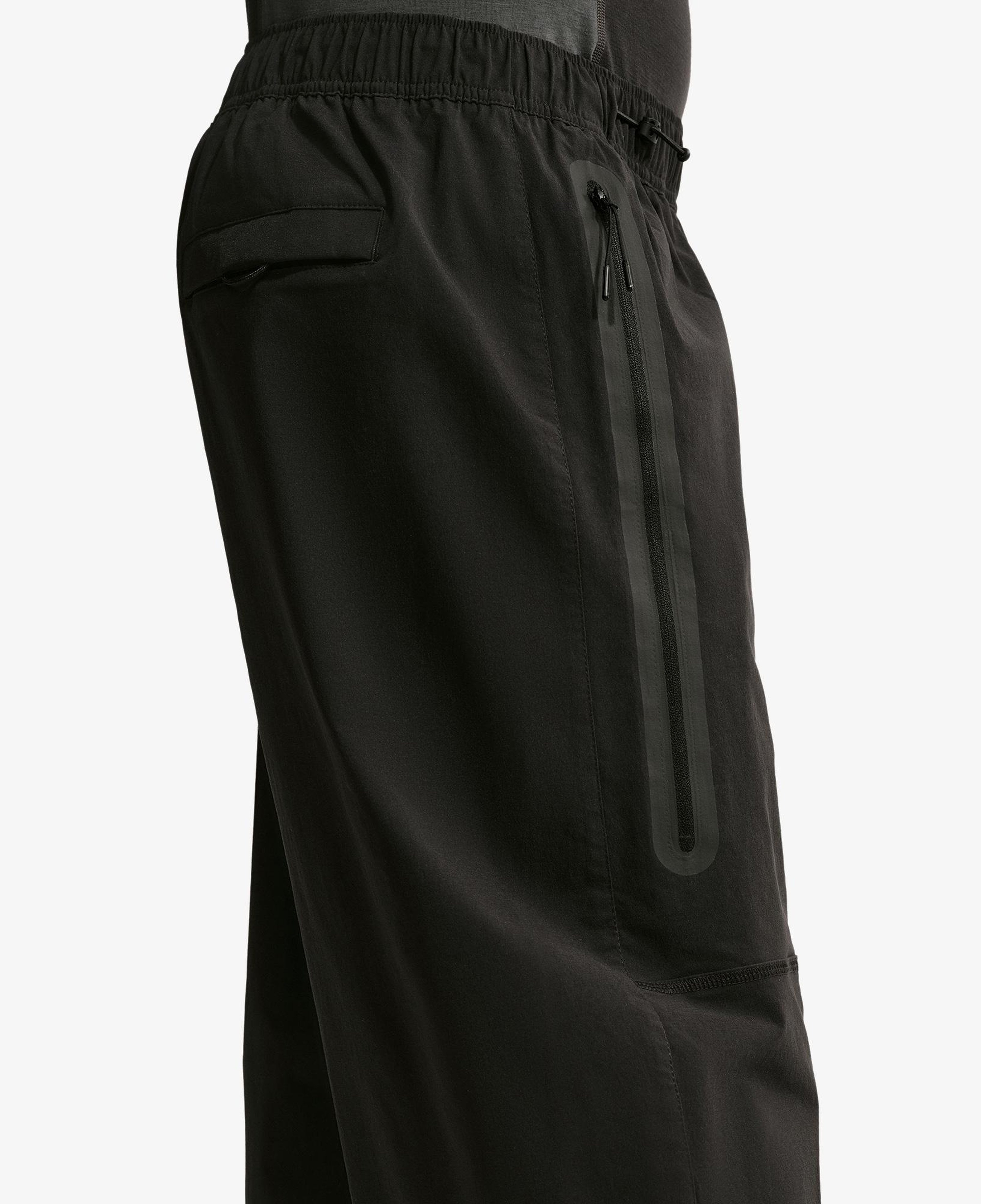 Nike Dri-Fit Tech Erkek Siyah Eşofman Altı