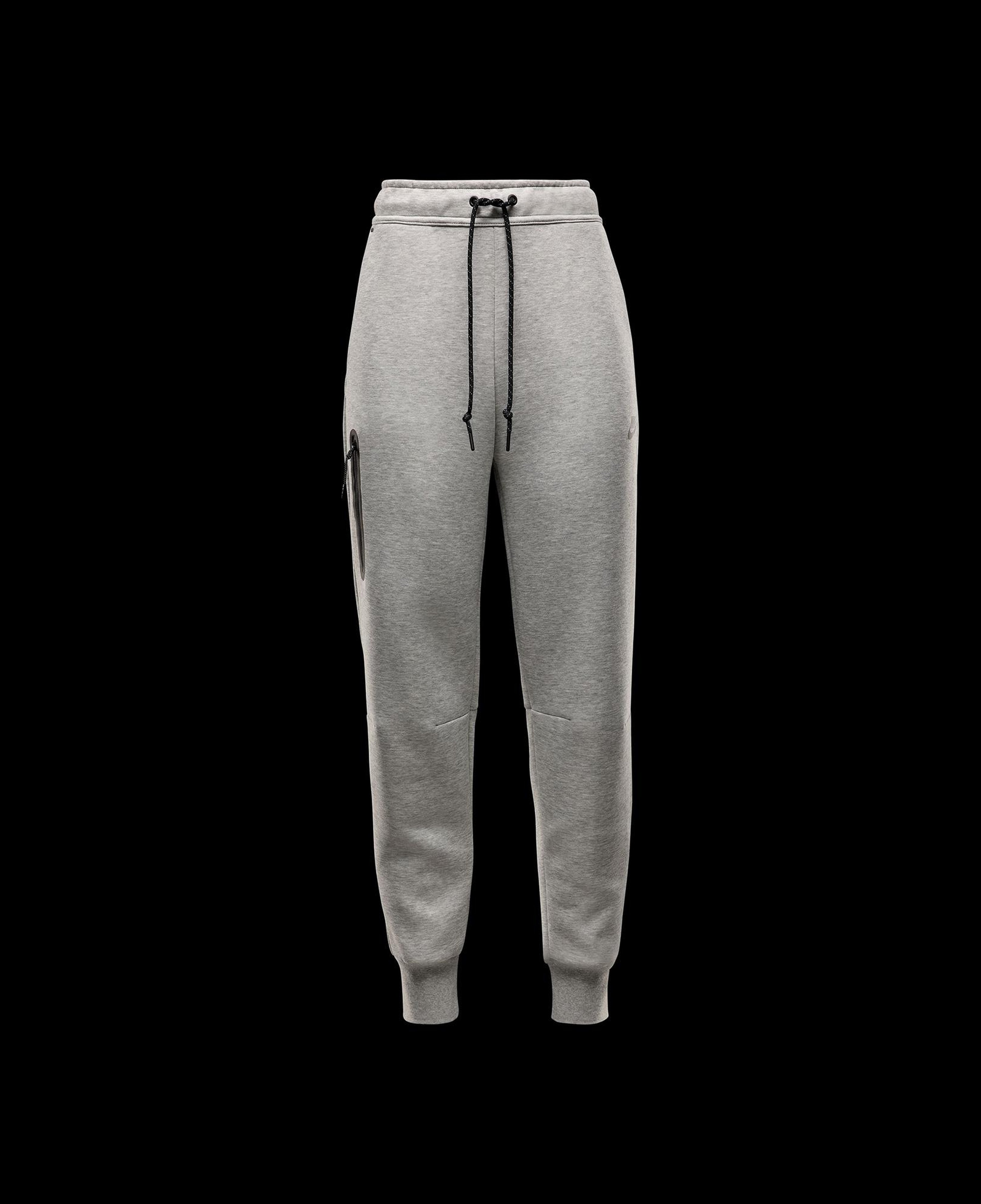 Nike Sportswear Tech Fleece Kadın Gri Eşofman Altı