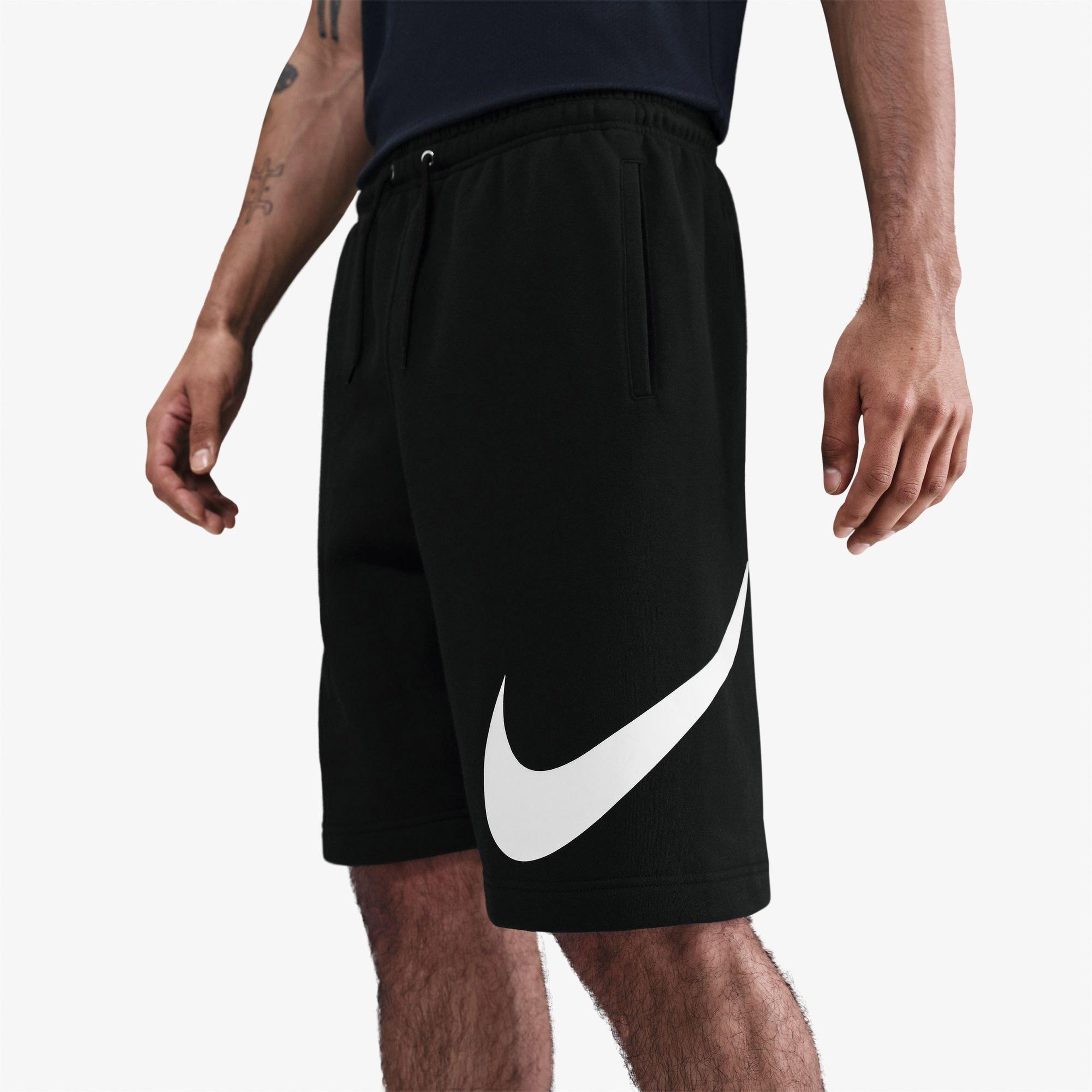 Nike Club Erkek Siyah Şort