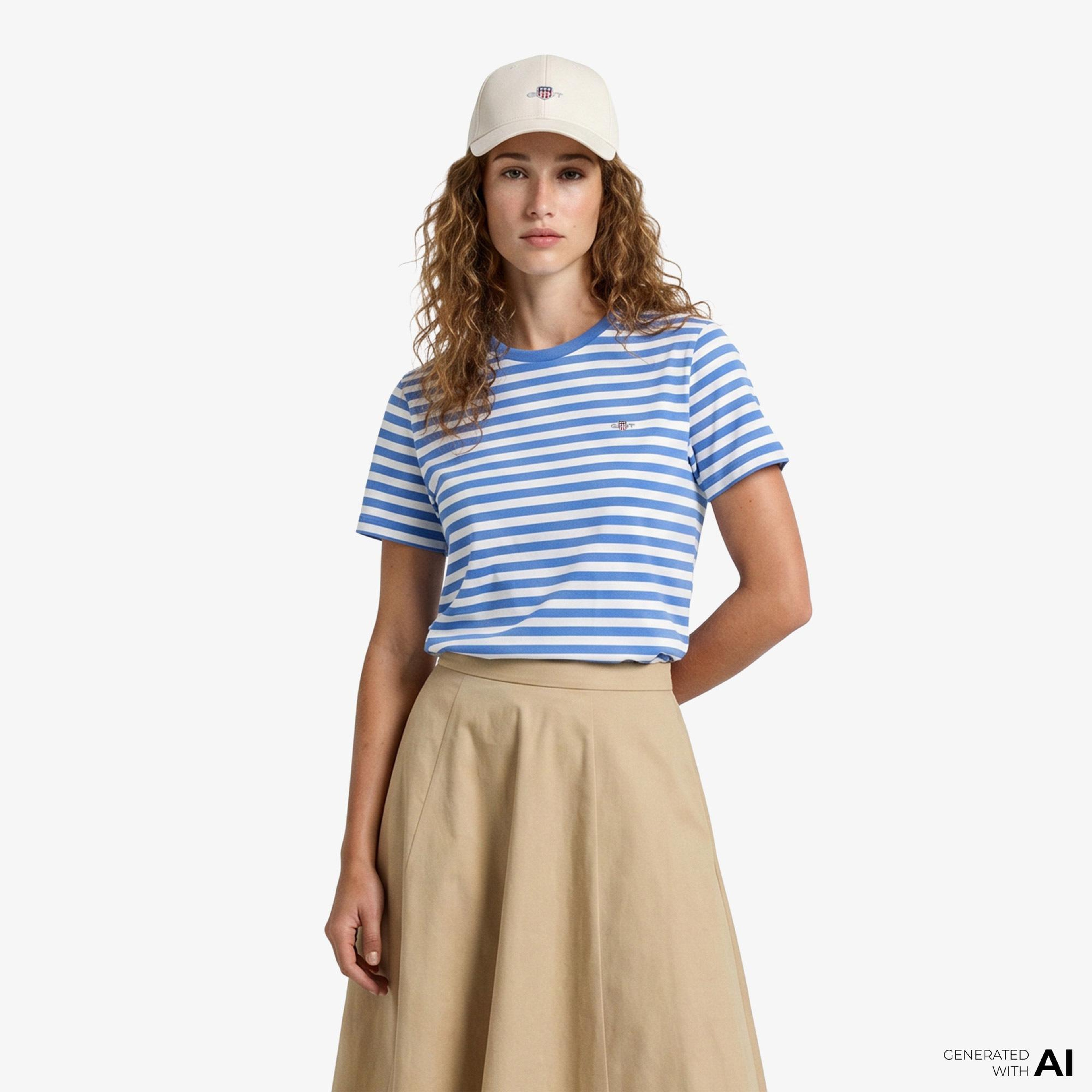 Gant Kadın Mavi Regular Fit Bisiklet Yaka Çizgili T-Shirt
