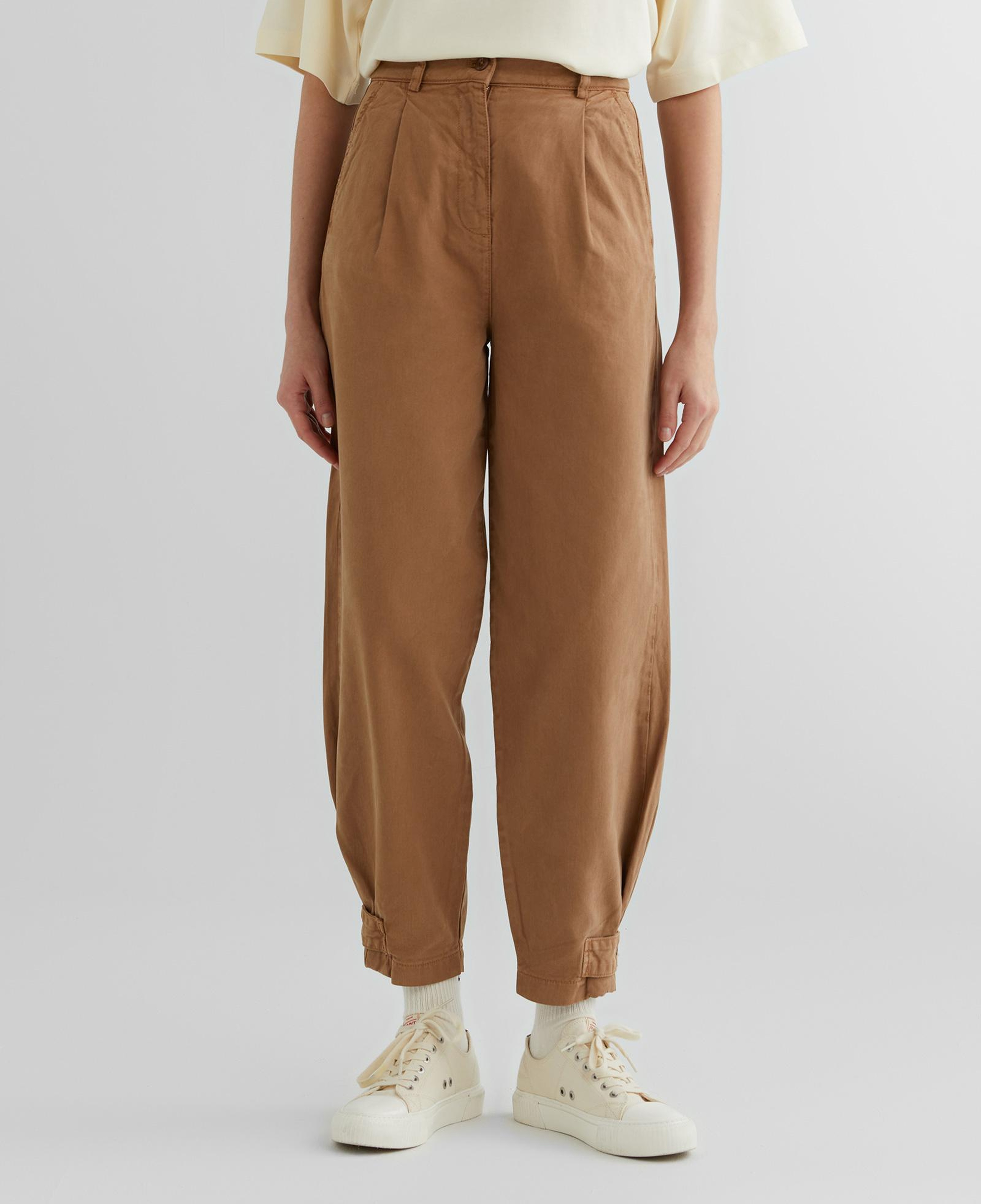 GANT Kadın Bej Tapered Fit Pantolon