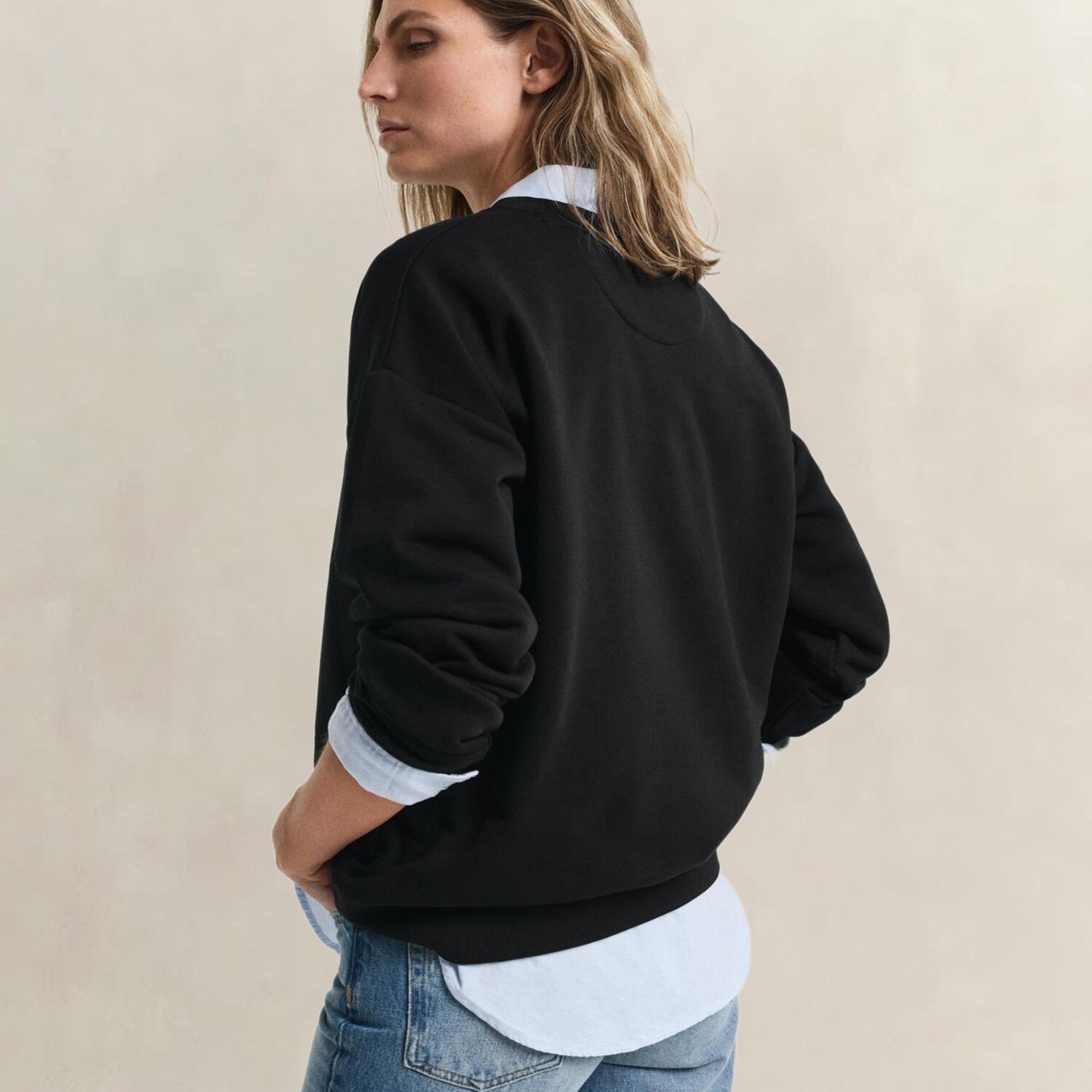 GANT Kadın Siyah Relaxed Fit Bisiklet Yaka Sweatshirt