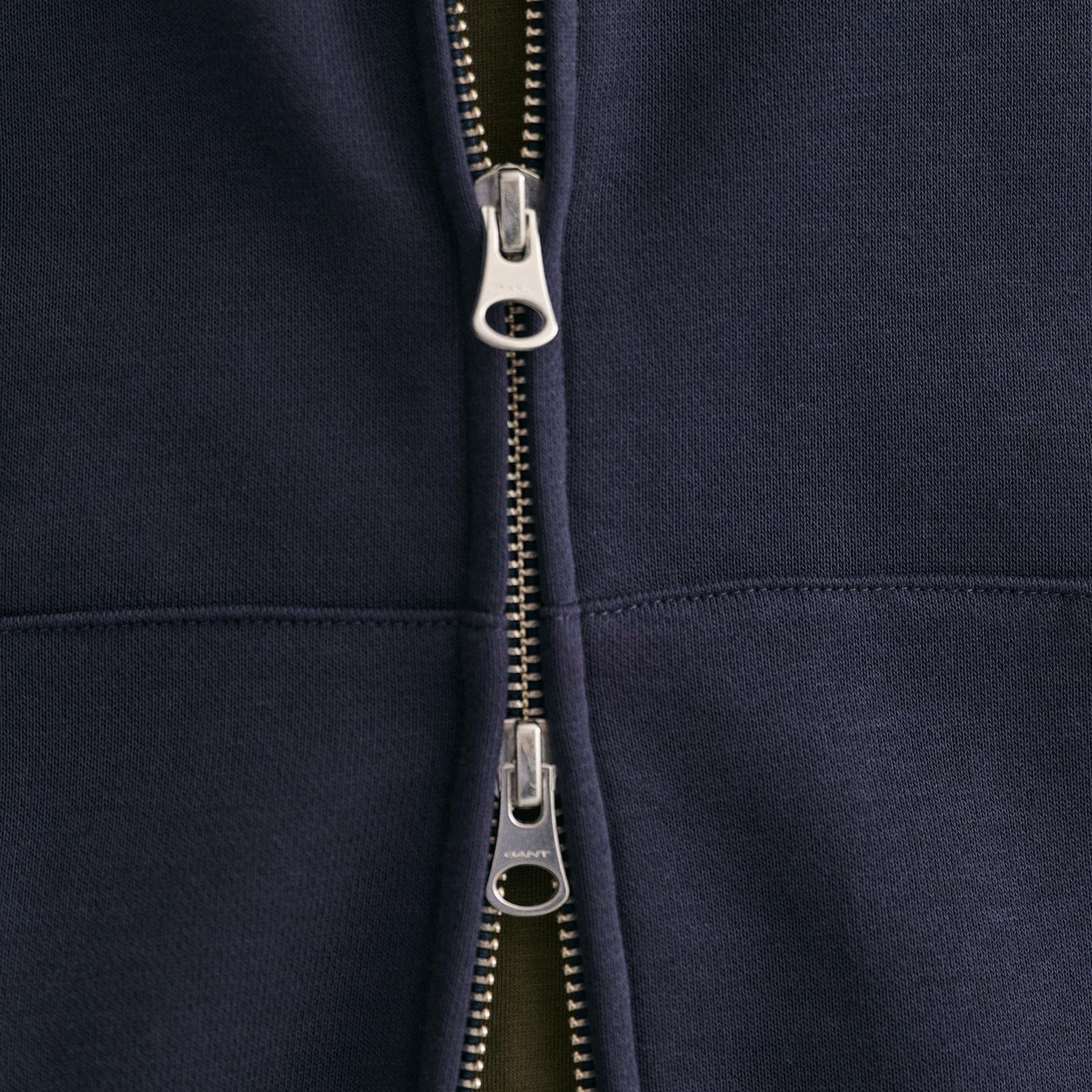 GANT Erkek Lacivert Fermuarlı Logolu Sweatshirt