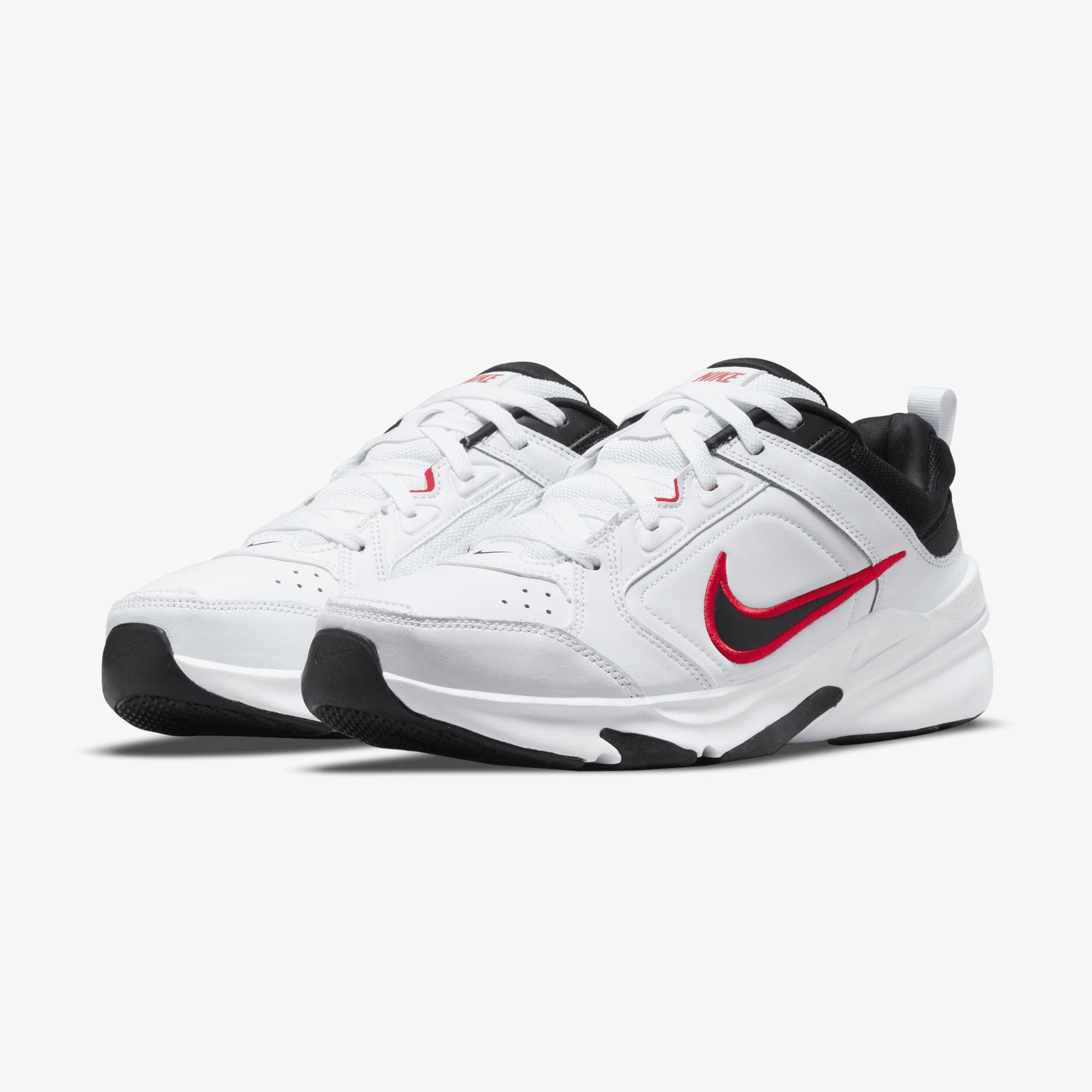 Nike Defy All Day Erkek Beyaz Spor Ayakkabı