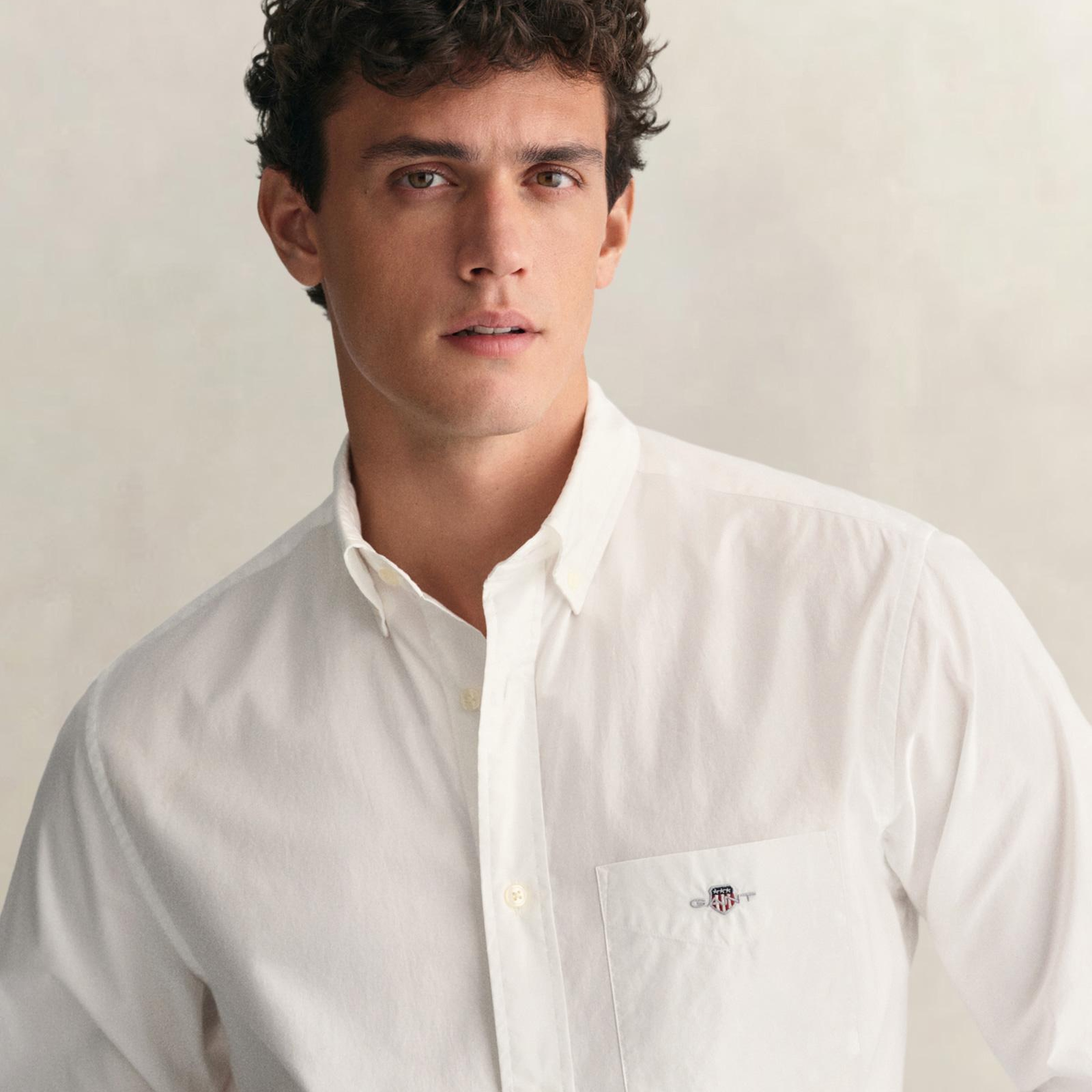 GANT Erkek Beyaz Regular Fit Logolu Gömlek