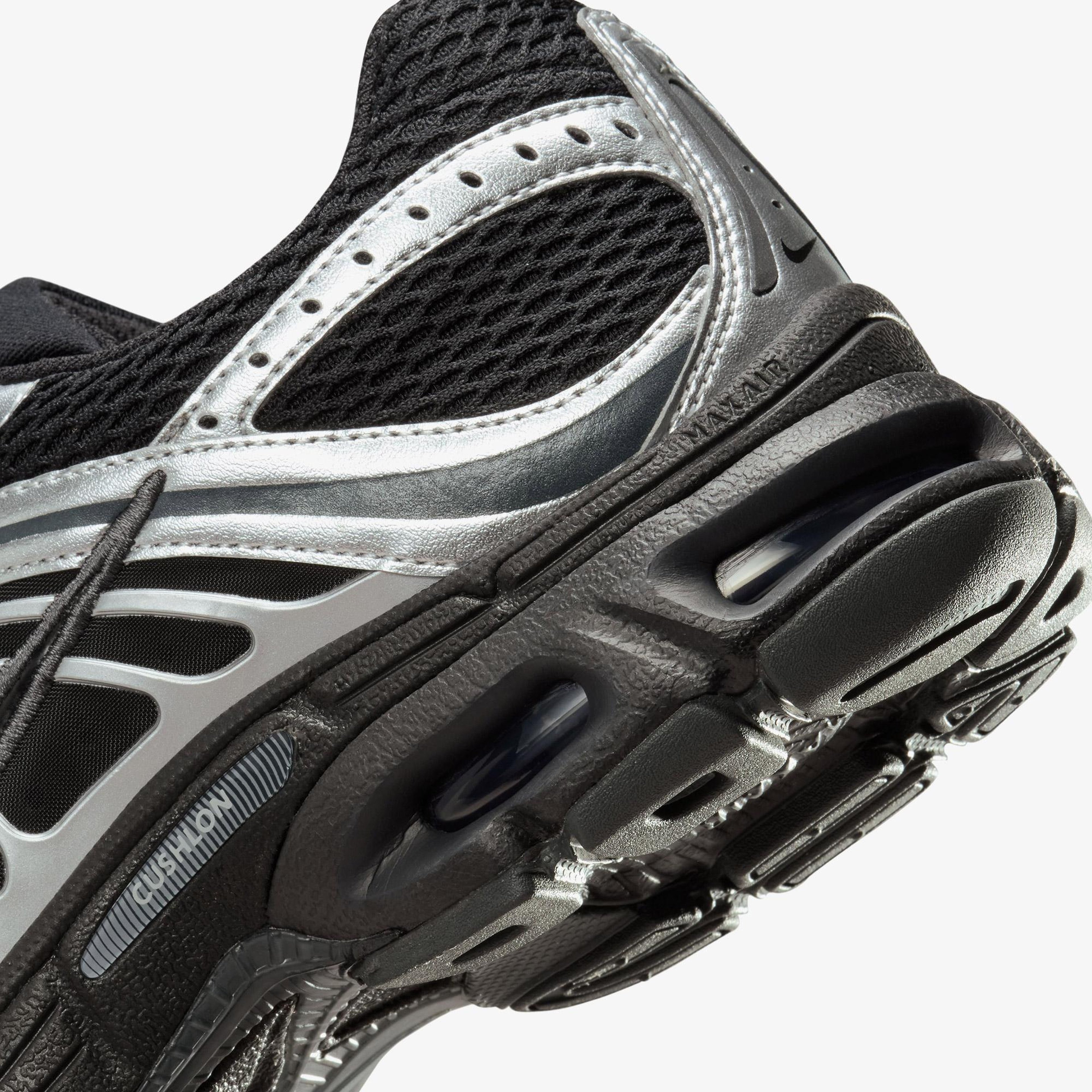 Nike Air Max Moto Kadın Siyah Spor Ayakkabı