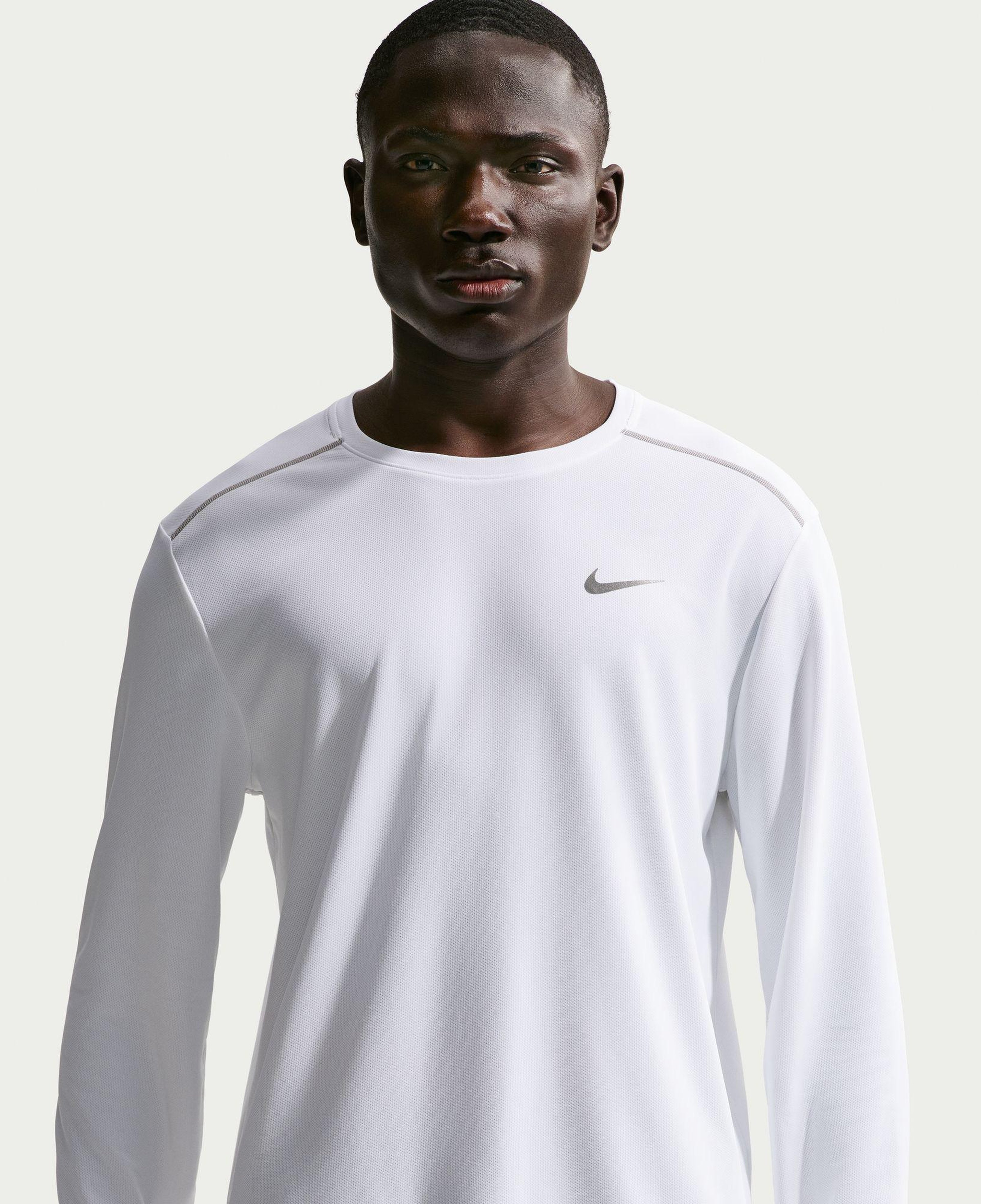 Nike Dri-Fit Miler Erkek Beyaz Uzun Kollu T-Shirt